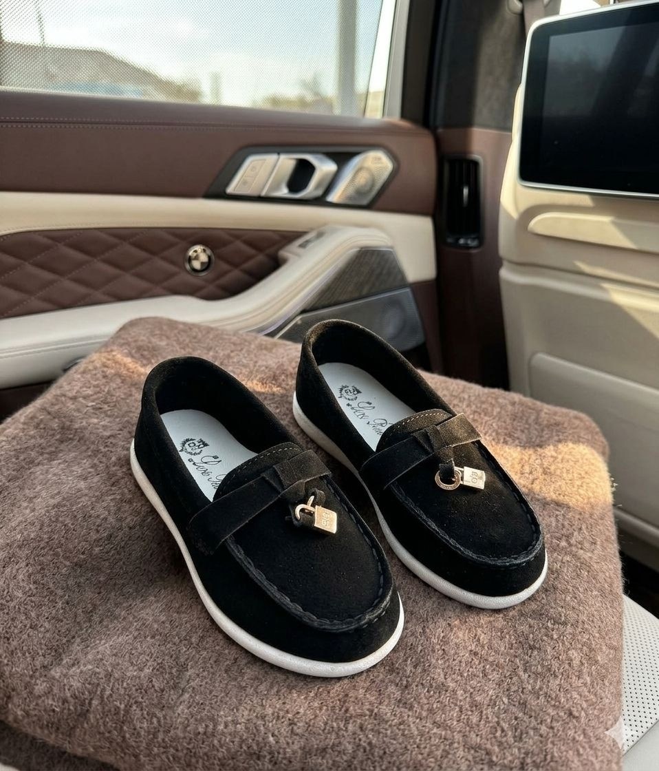 ,лоферы loro piana,замшевые лоферы,мокасины лоферы,лоферы женские loro piana