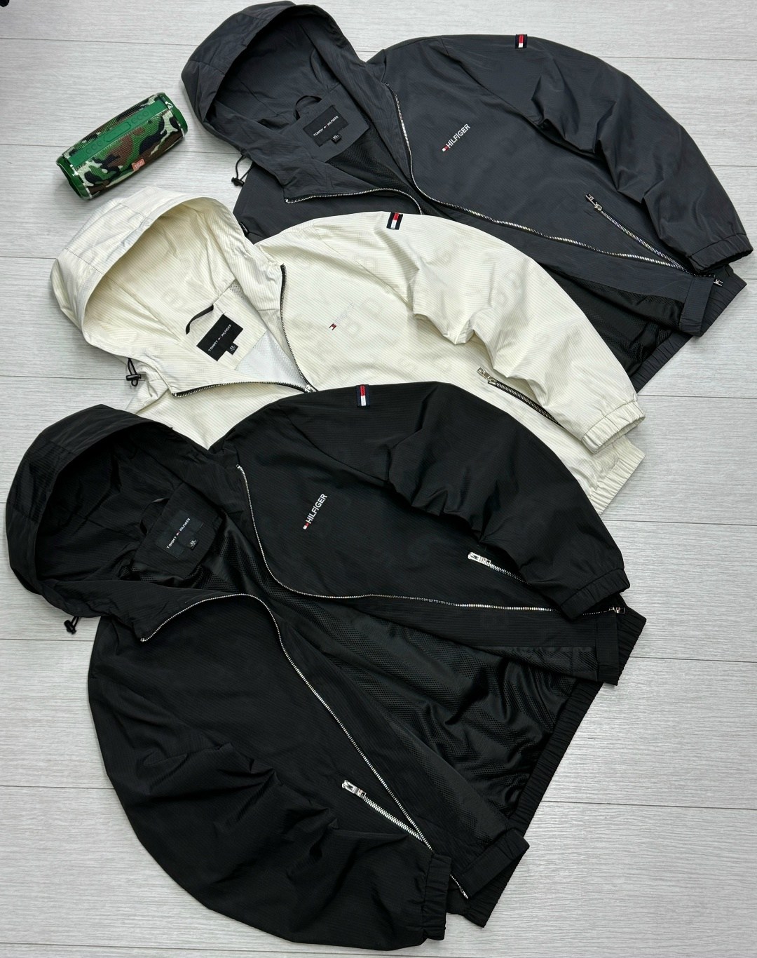 куртка tommy hilfiger мужская,куртка с капюшоном tommy hilfiger,демисезонная куртка,куртка tommy hilfiger,ветровка tommy hilfiger