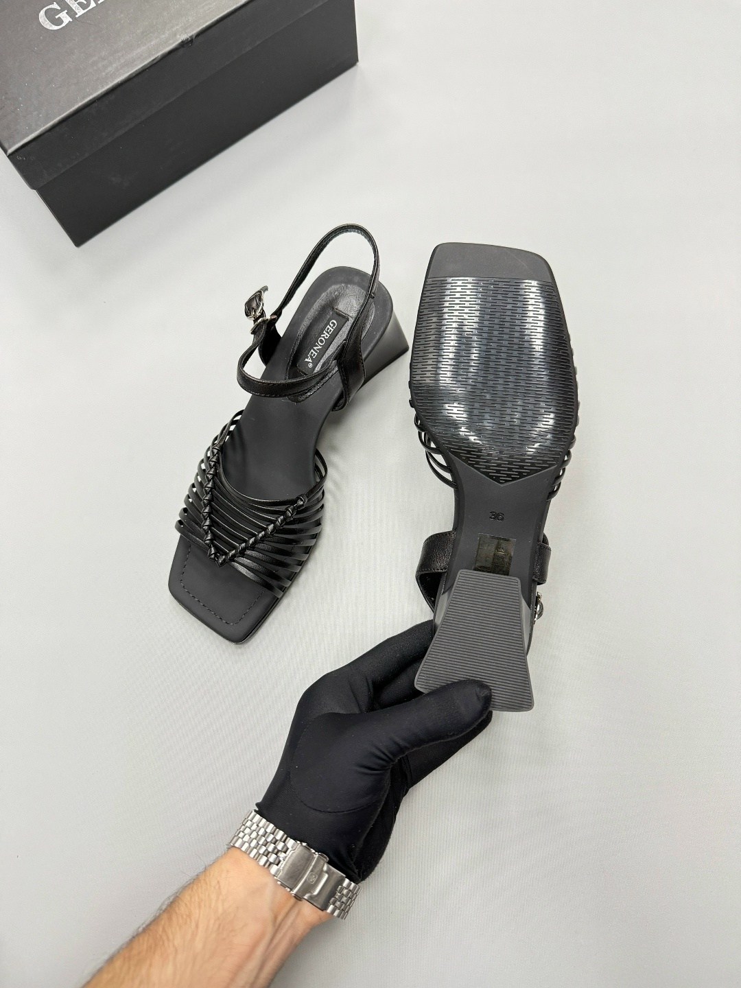 ,босоножки женские,босоножки открытые,босоножки на каблуках,босоножки черные