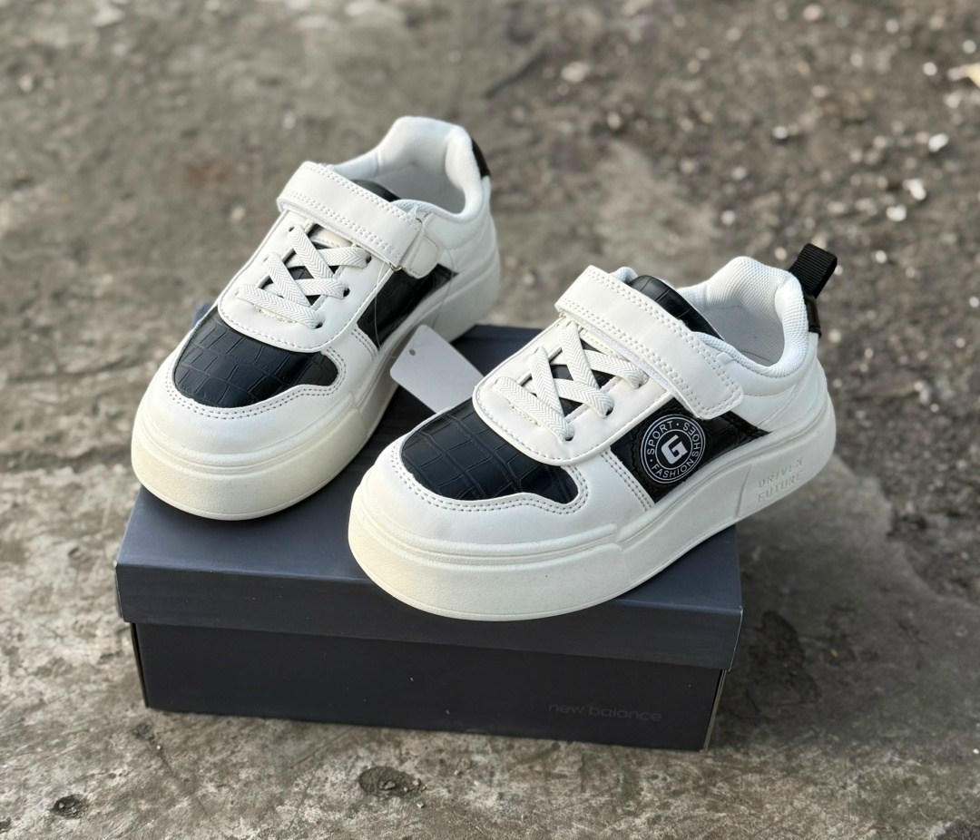 ,женские кроссовки,повседневные кроссовки,кроссовки закрытые,кроссовки низкие