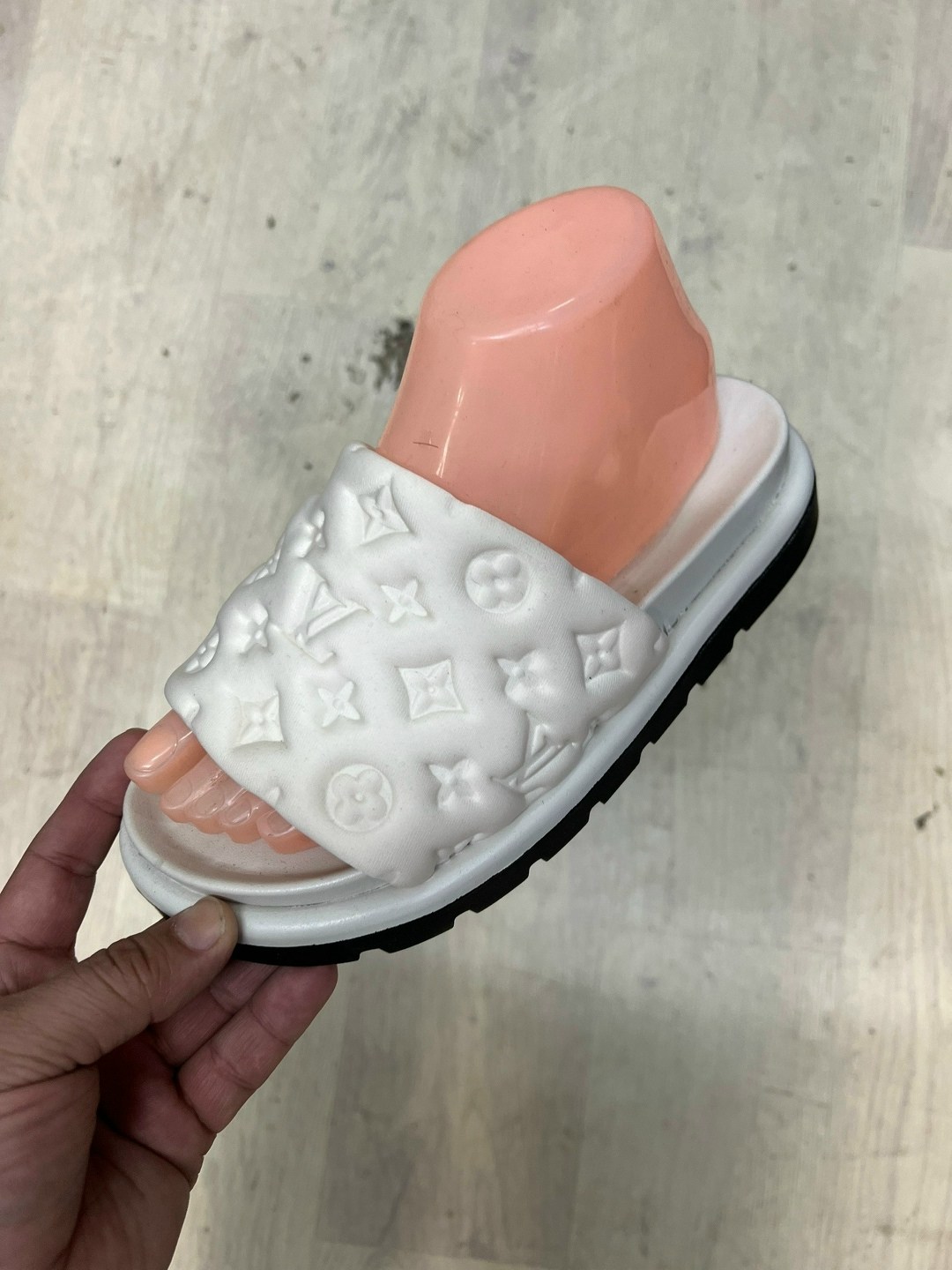 тапочки гуччи женские,,шлепанцы женские,шлепанцы gucci женские,шлепки гуччи женские