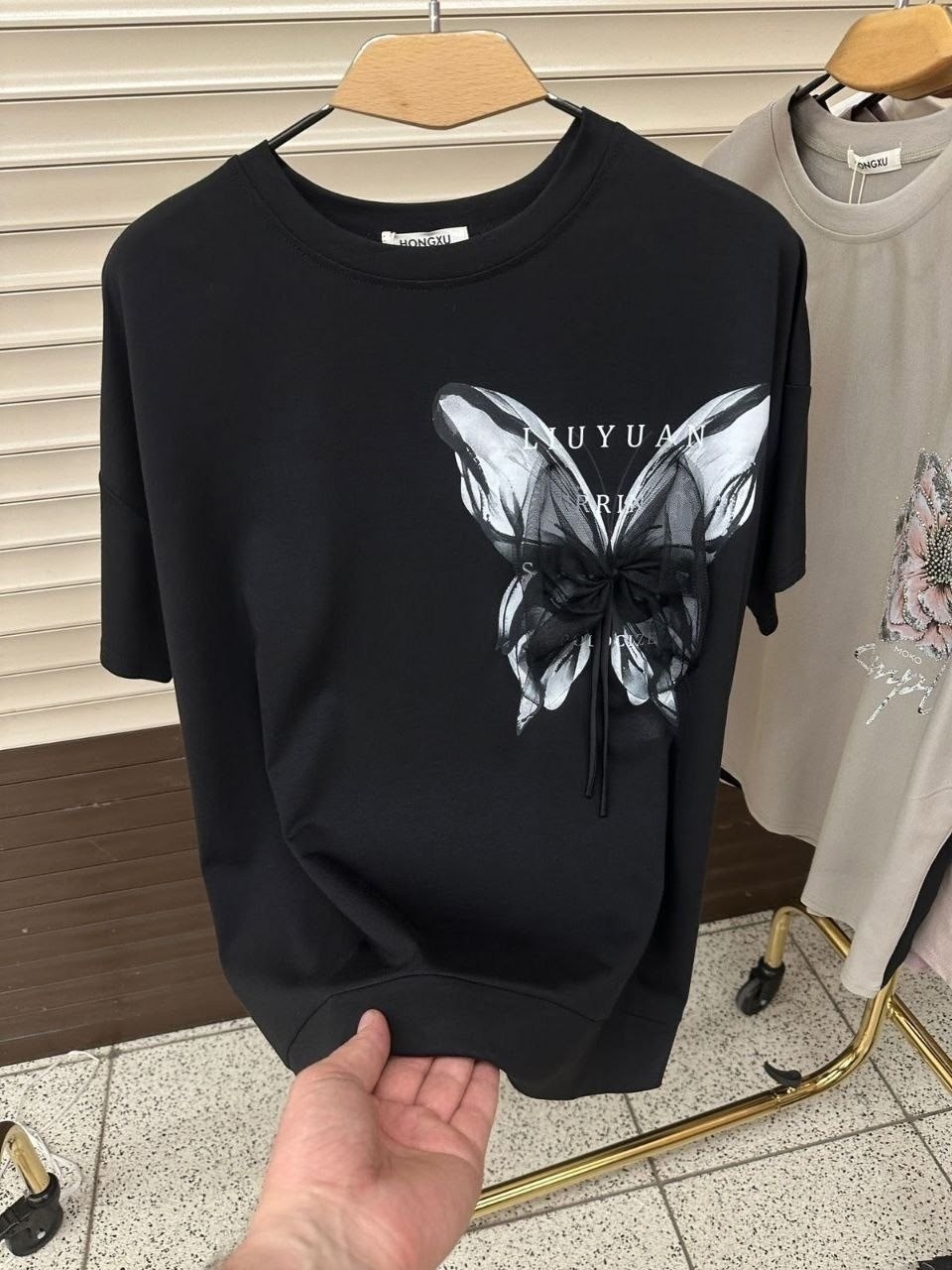 женские футболки с принтом,футболки женская,футболки женская оверсайз,футболки с принтом,футболка с принтом бабочка