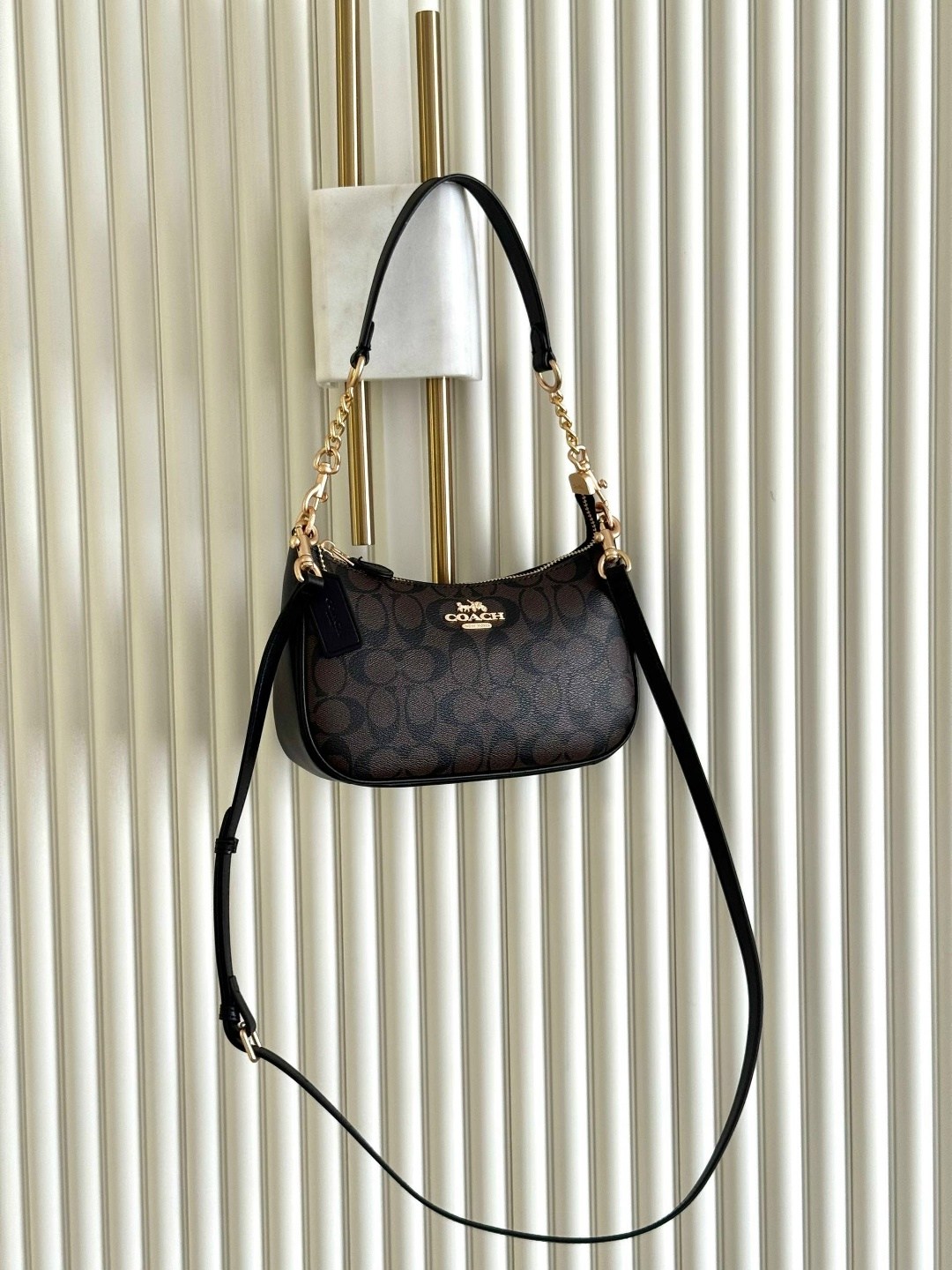 сумка coach на плечо,сумка coach,женская сумка coach,сумка,брендовые сумочки