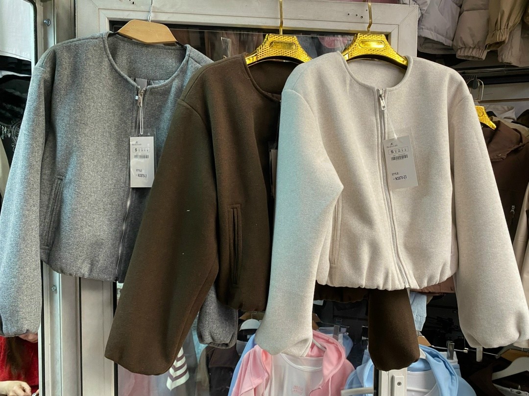 куртка-бомбер оверсайз из пальтовой ткани zarina,куртка-бомбер оверсайз из пальтовой ткани,куртка бомбер,куртка-бомбер oversize из ткани с ворсом серая,куртка бомбер драп