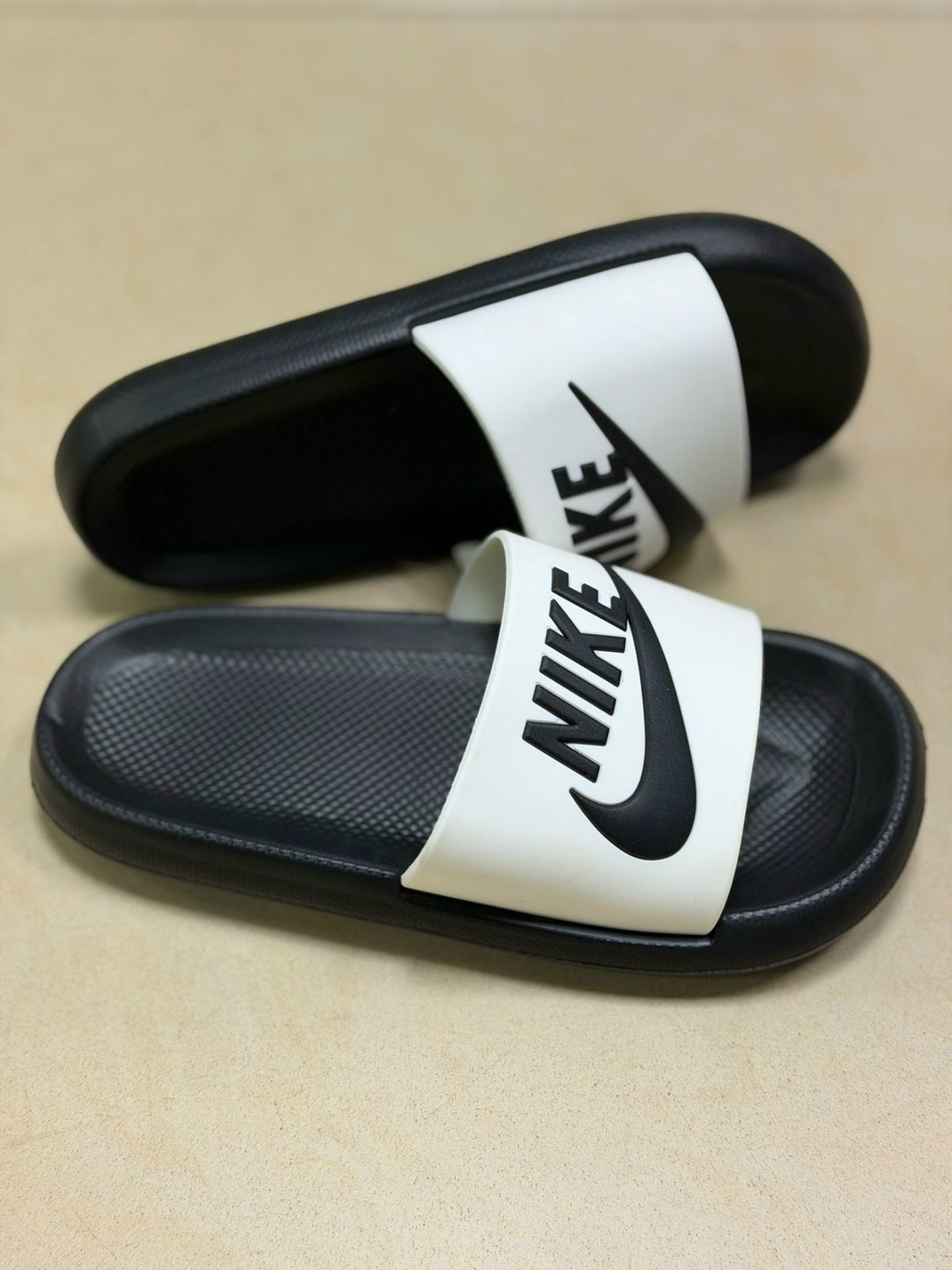 мужские шлепанцы,шлепки найк мужские белые,шлепанцы найк,шлепанцы nike,сланцы nike benassi jdi
