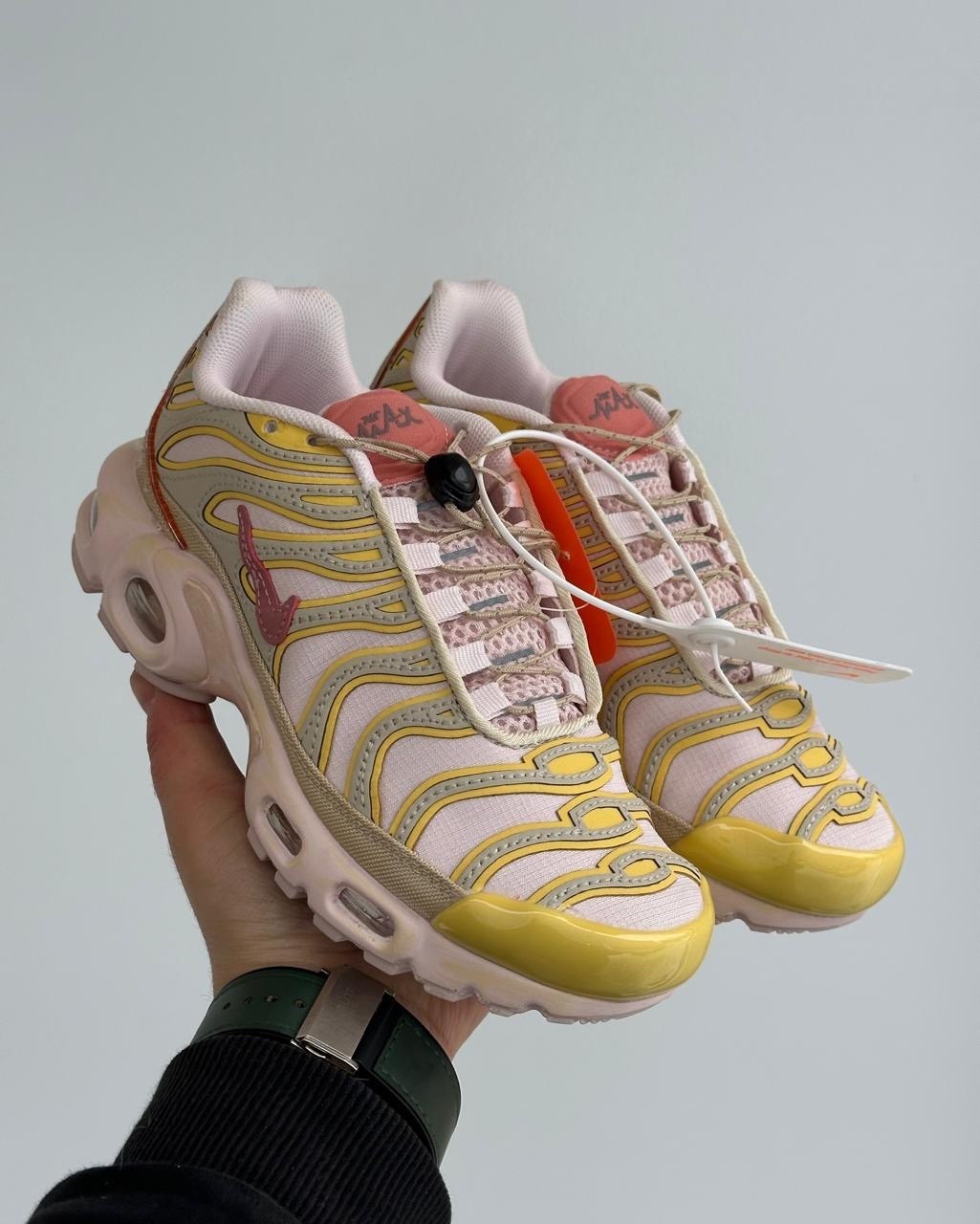 кроссовки,кроссовки nike air max plus,nike air max plus tn,женские кроссовки nike air max plus,nike air max plus