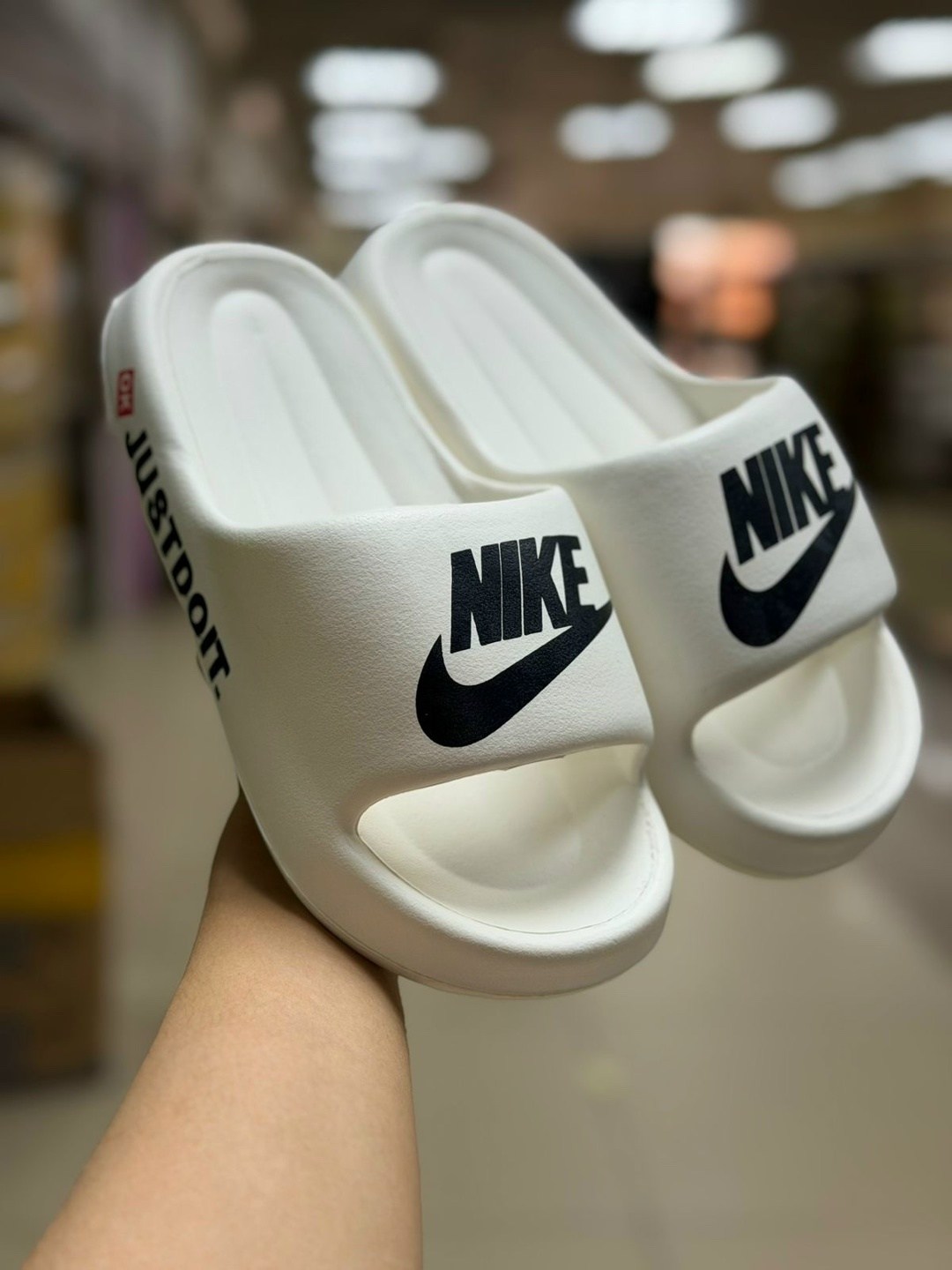 шлепанцы nike,шлепанцы найк,шлепанцы,шлепки изики,женские шлепанцы