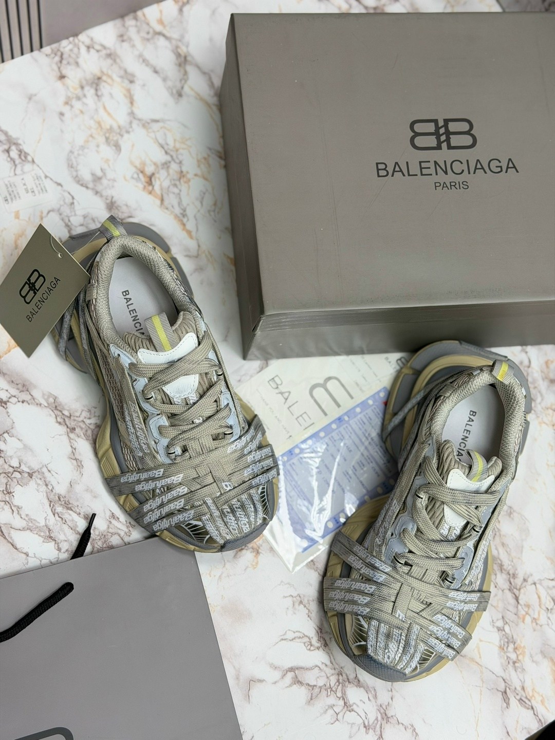 кроссовки женские balenciaga,кроссовки balenciaga,кроссовки balenciaga 3xl женские,кроссовки balenciaga 3 xl,кроссовки спортивные мужские летние balenciaga