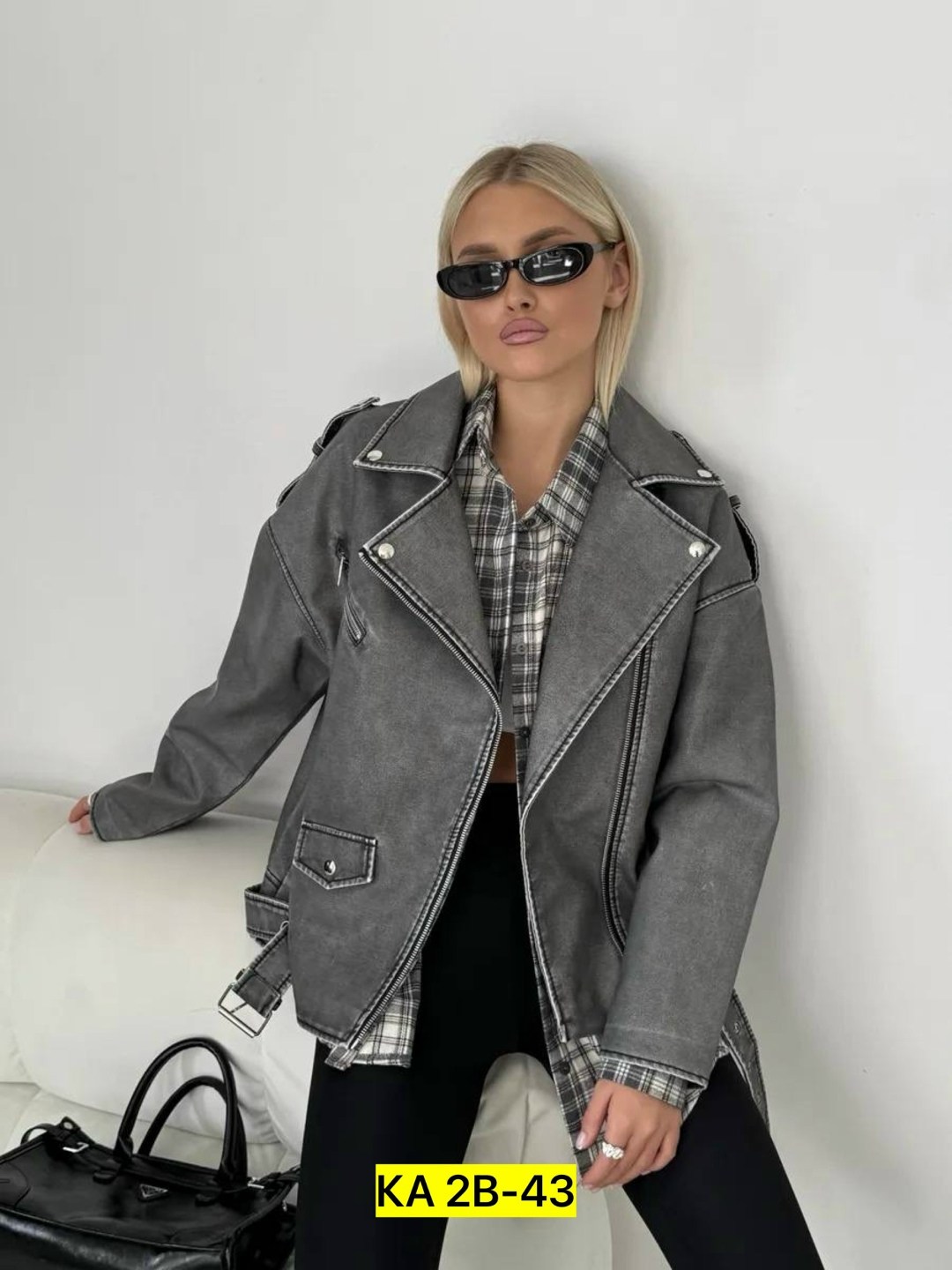 женская кожаная куртка косуха оверсайз,куртка косуха,куртка косуха оверсайз,косуха оверсайз,серая косуха оверсайз