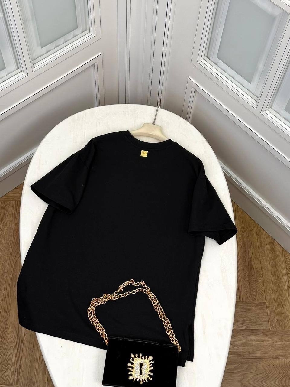 женская футболка,футболки женская оверсайз,черная футболка оверсайз,футболка оверсайз,футболки модные