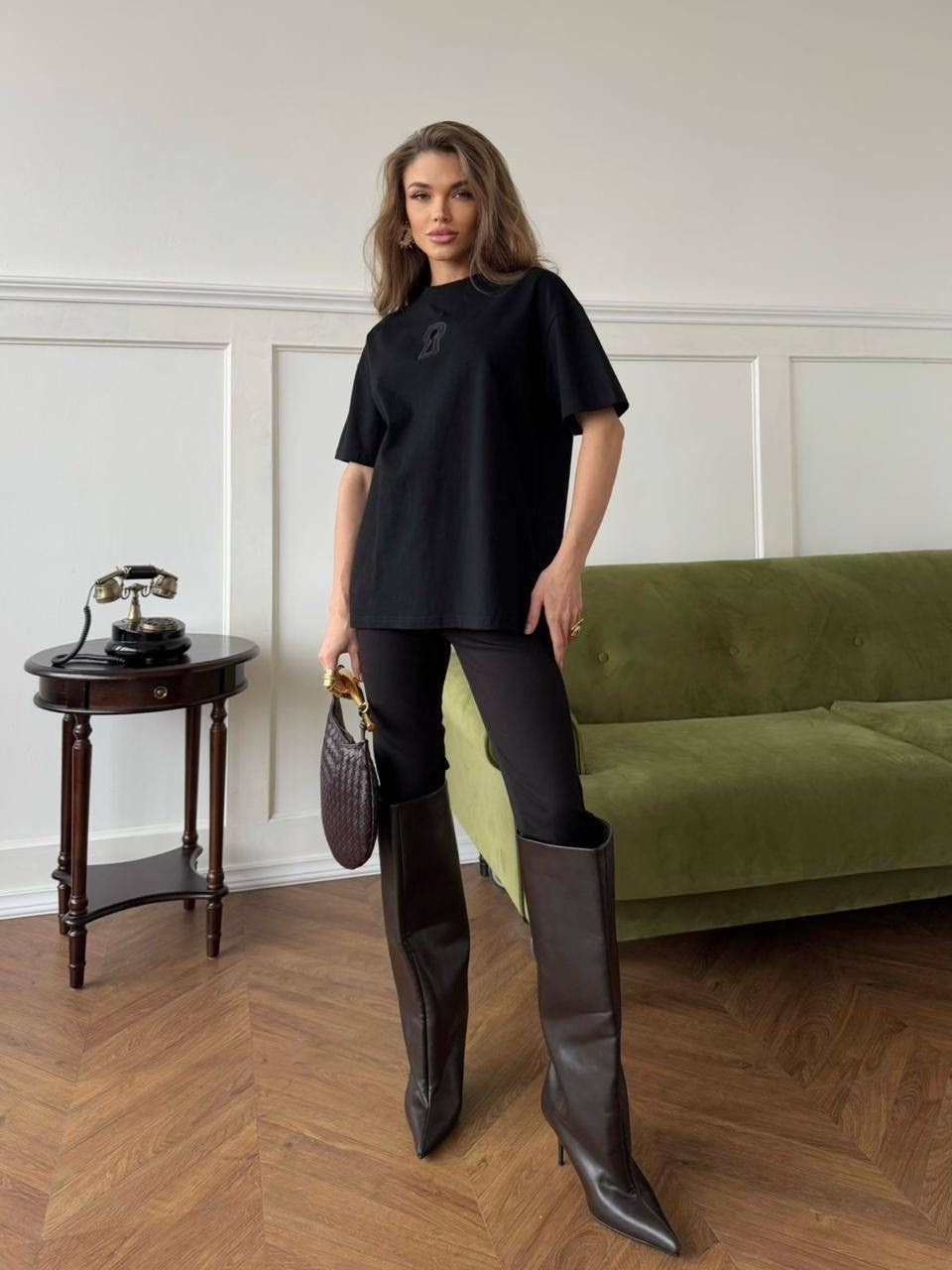 женская футболка,футболки женская оверсайз,черная футболка оверсайз,футболка оверсайз,футболки модные