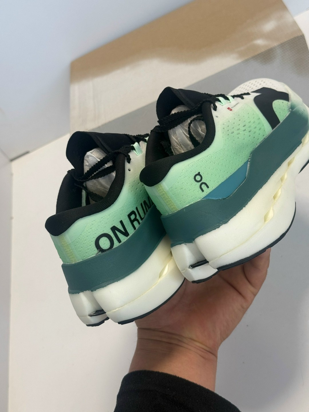 кроссовки,женские кроссовки,кроссовки для бега,кроссовка,оригинальные кроссовки