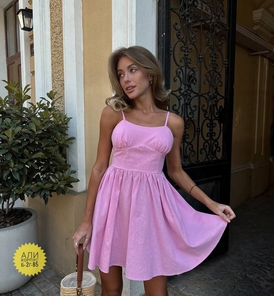 короткие платье,платье на бретельках,платье на бретелях,платья,платье стоткрытой спиной