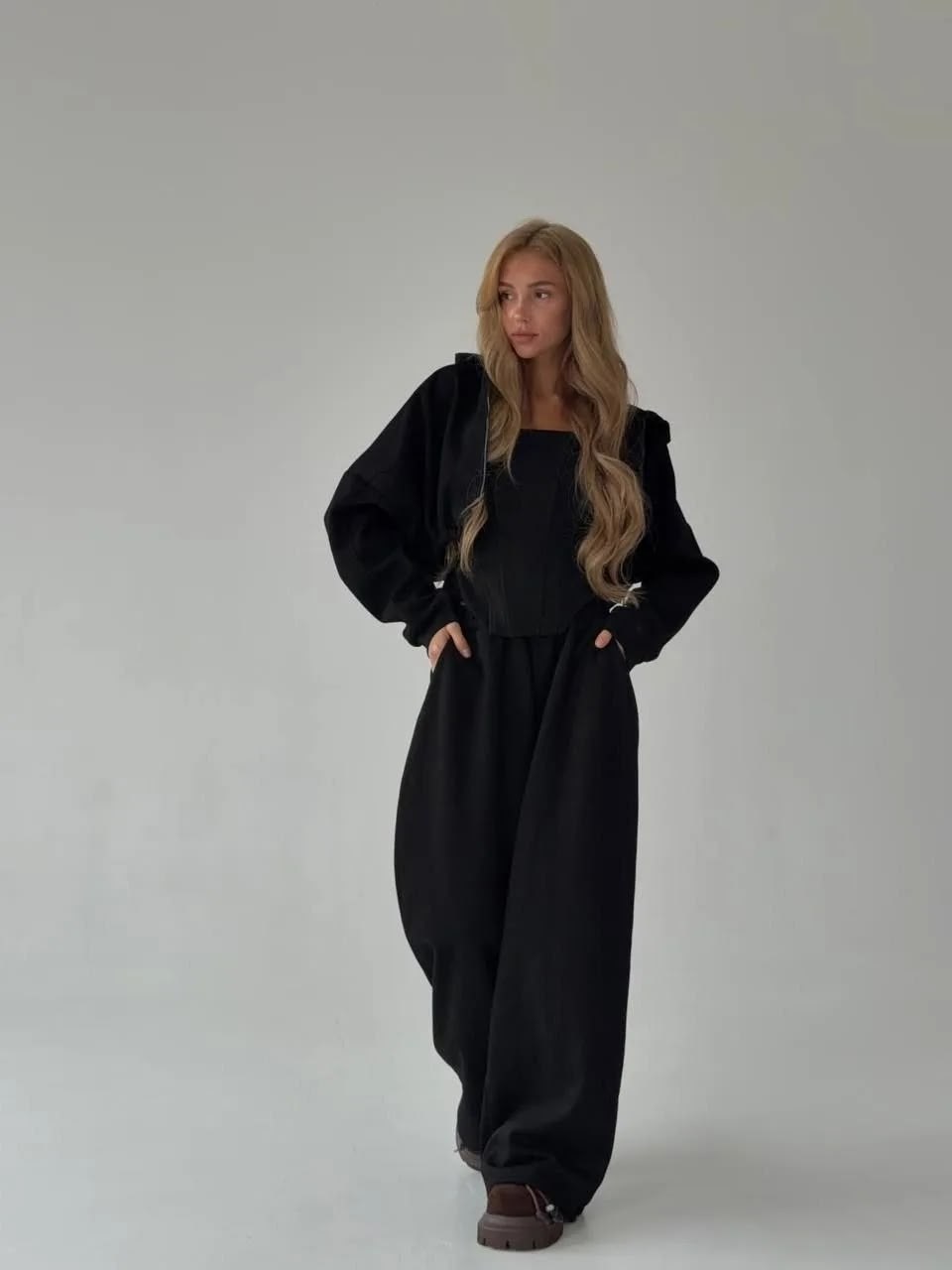 модные брюки,брючный костюм,белый брючный костюм,брюки широкие