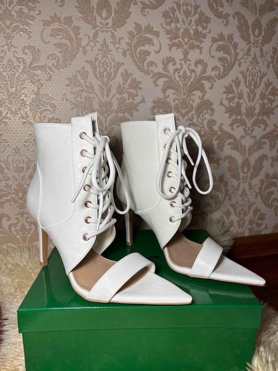 ,белые ботильоны на шнуровке,женские ботильоны на шнуровке,женская ,женские ботильоны