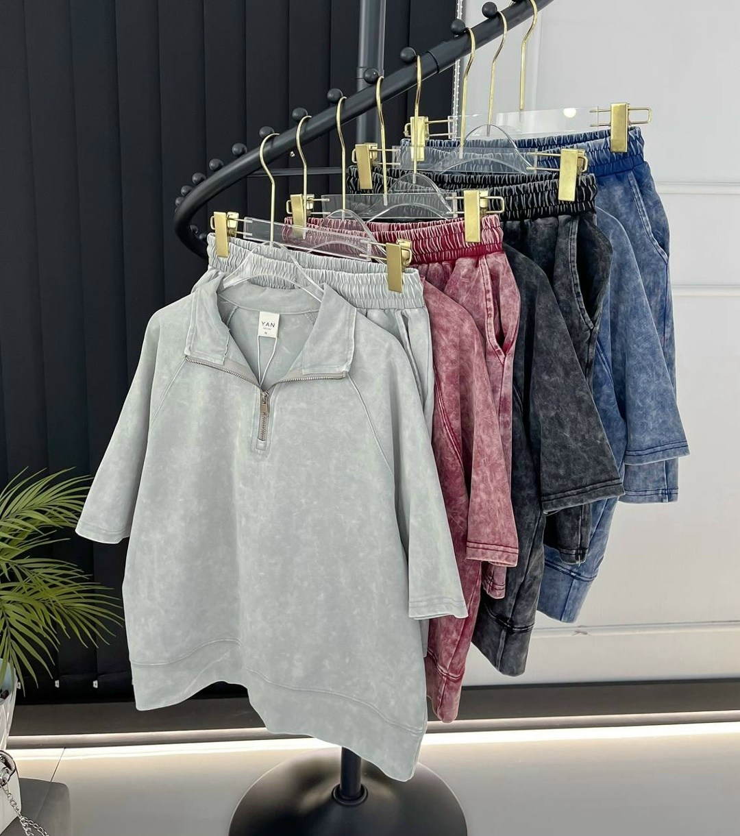 костюм женский,костюм с шортам,трикотажные костюмы,женский костюм с шортами,костюм женский лен