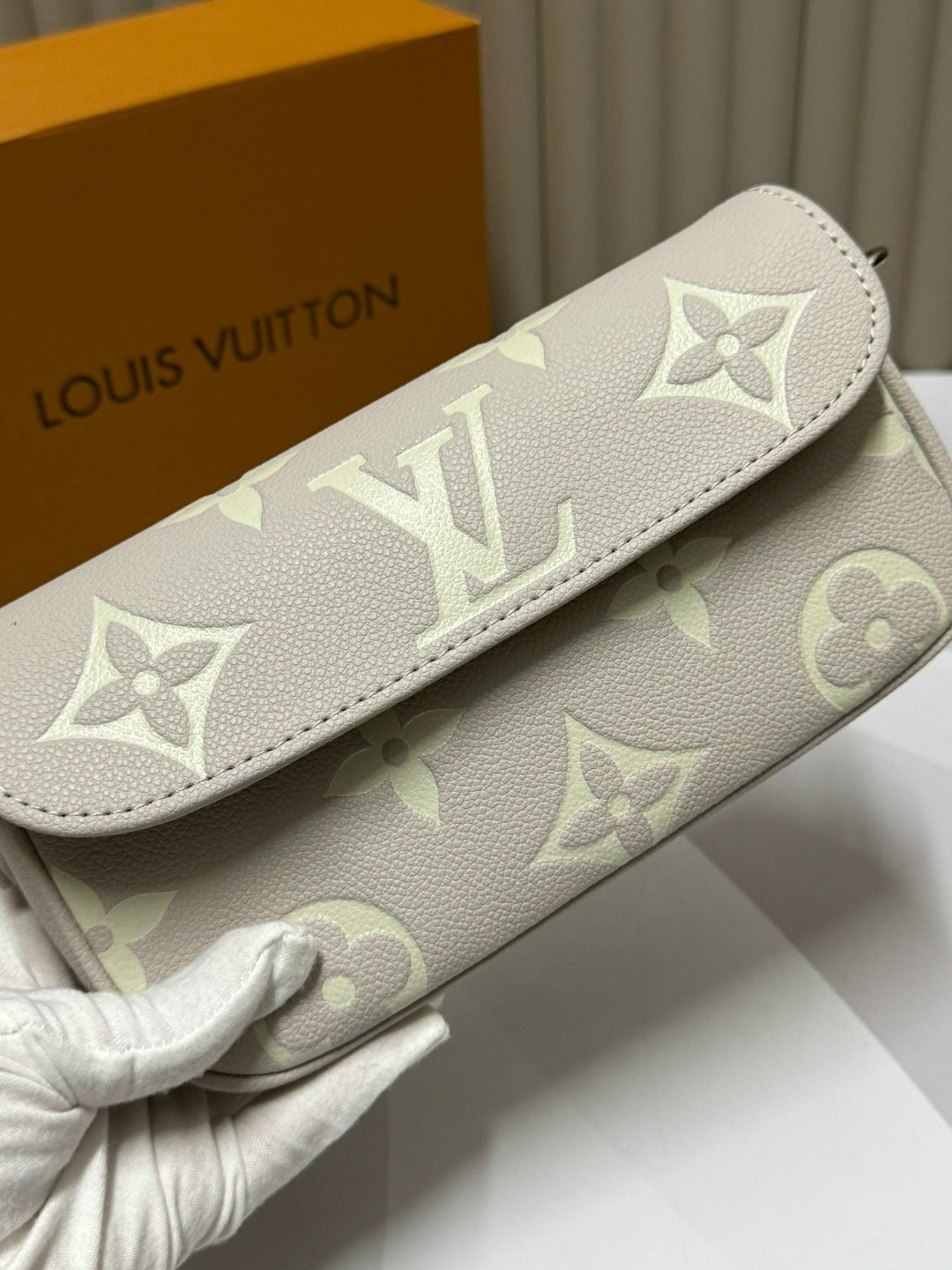 louis vuitton сумка на плечо,сумка женская louis vuitton,сумка louis vuitton,брендовые сумочки,модная женская сумка