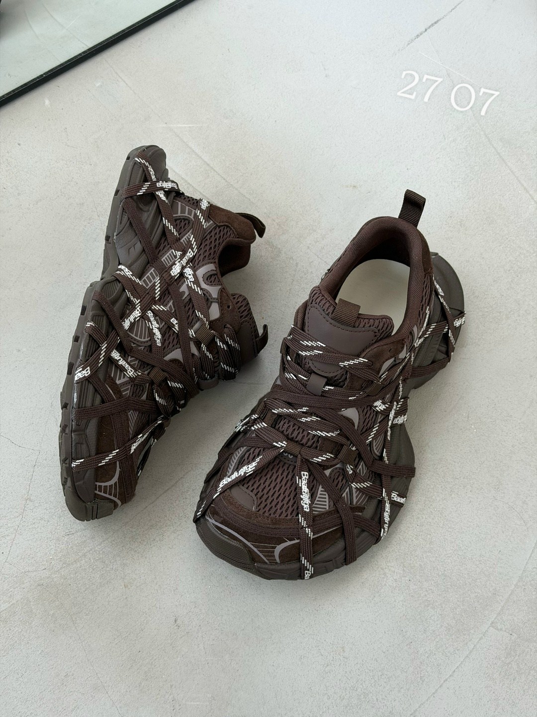 кроссовки 3xl extreme lace массивные на шнуровке balenciaga,кроссовки balenciaga,женские кроссовки balenciaga,кроссовки balenciaga 3 xl,кроссовки