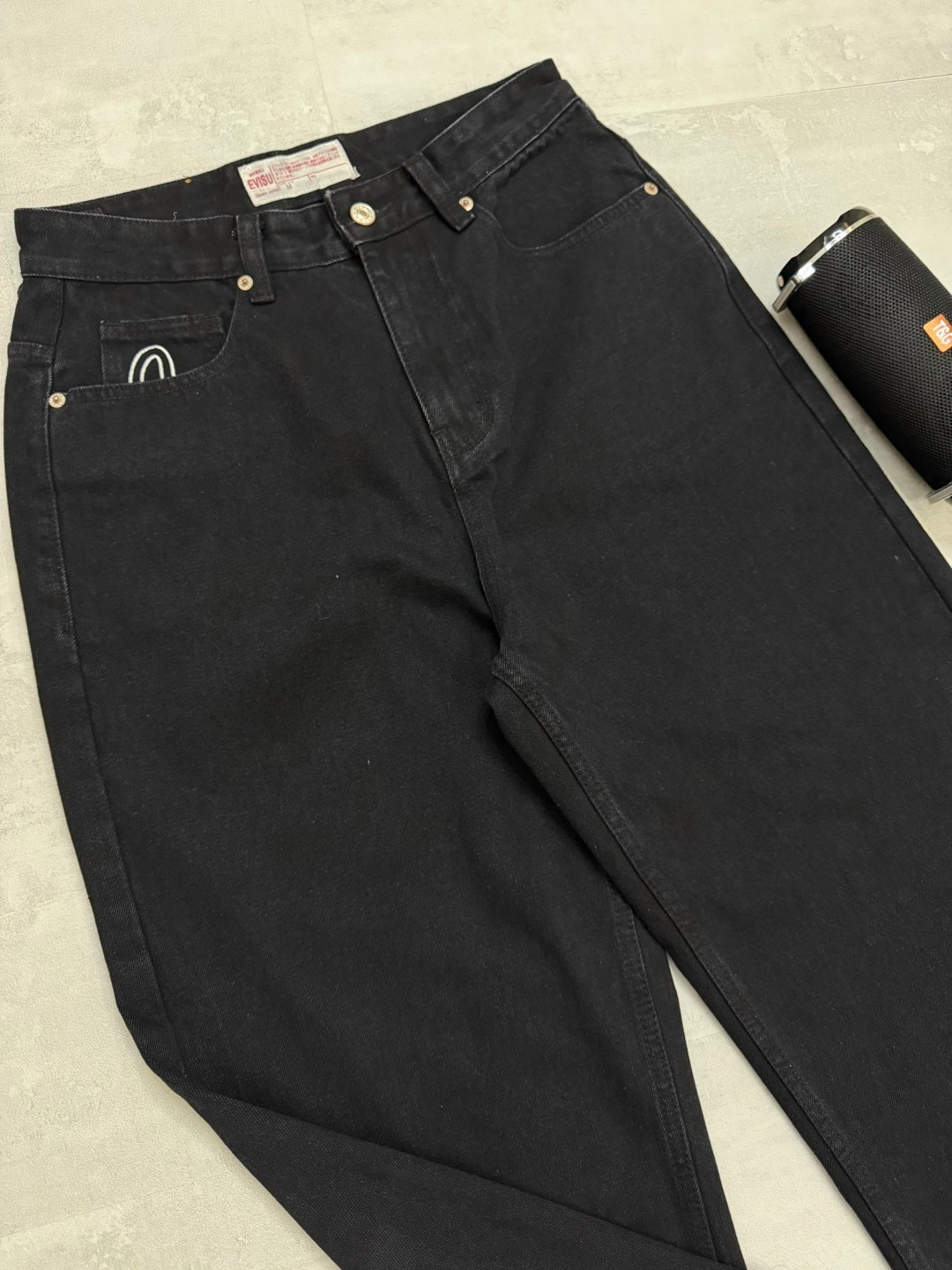 джинсы evisu,джинсы мужские,джинсы мужской женский evisu черный,джинсы evisu широкие,мужские джинсы evisu