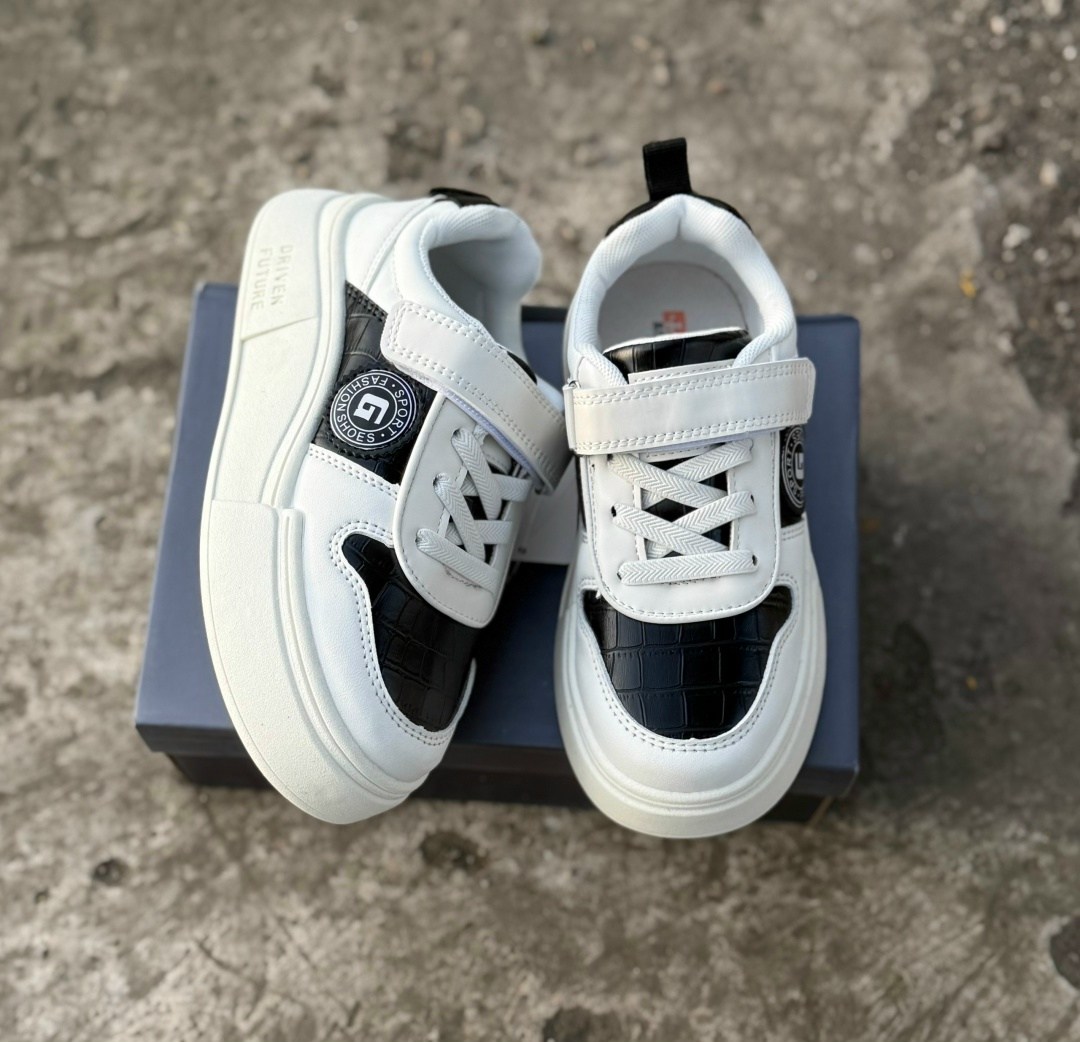 ,женские кроссовки,повседневные кроссовки,кроссовки закрытые,кроссовки низкие