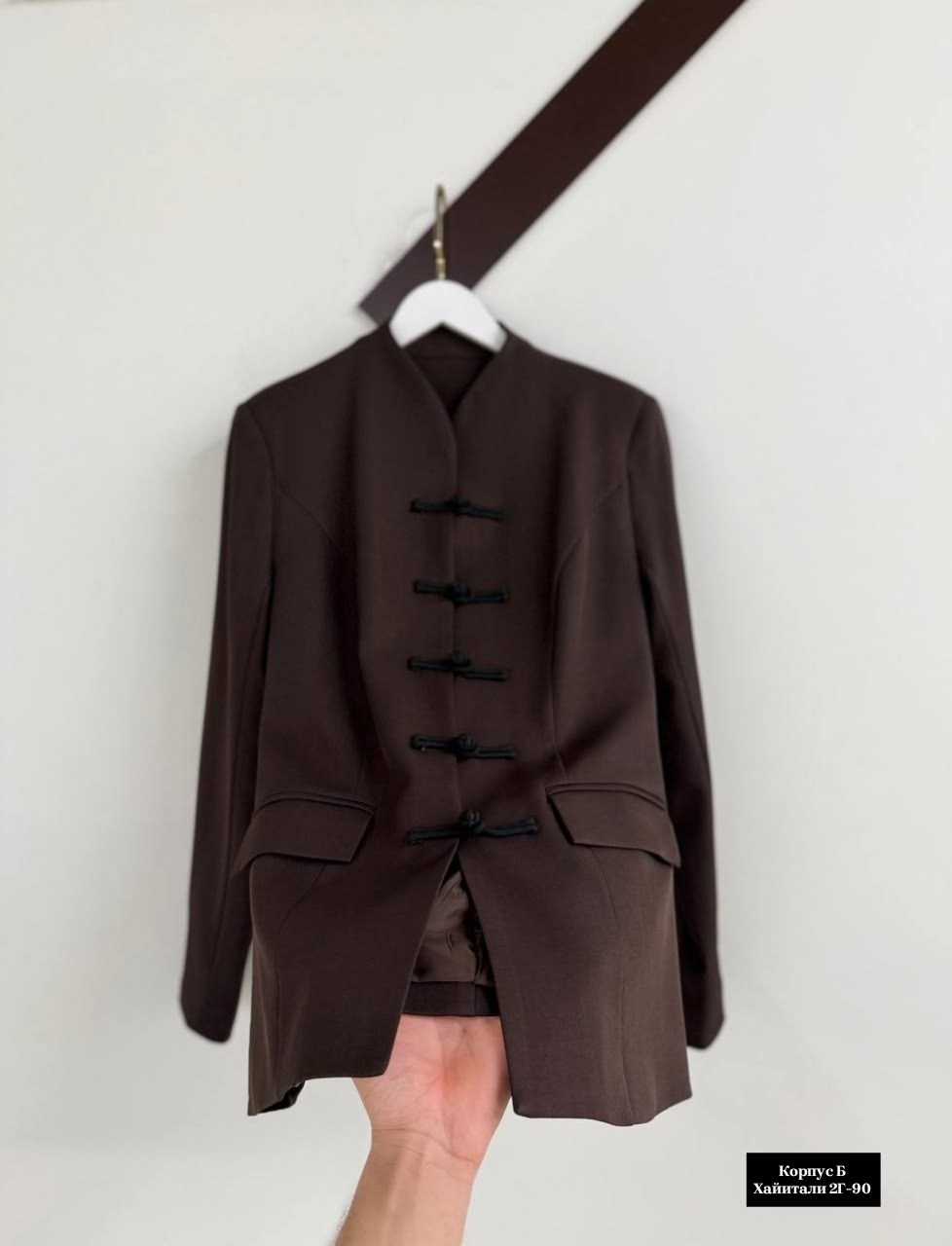 женский пиджак со стойкой воротником,однобортный блейзер с воротником-стойкой dolce & gabbana черный,осенний черный пиджак в китайском стиле с воротником-стойкой,женские жакеты,приталенный жакет