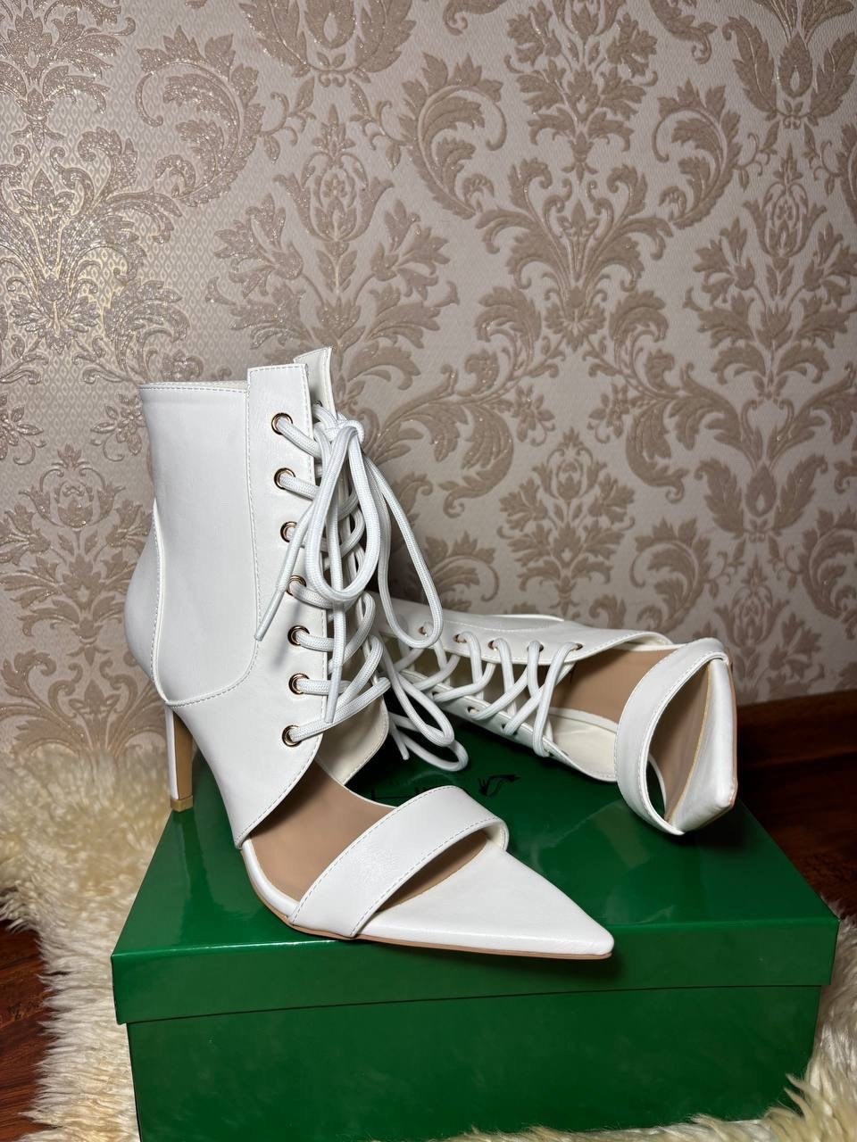 ,белые ботильоны на шнуровке,женские ботильоны на шнуровке,женская ,женские ботильоны