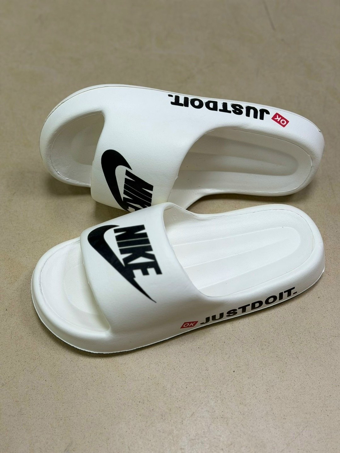 шлепанцы nike,шлепанцы найк,шлепанцы,шлепки изики,женские шлепанцы