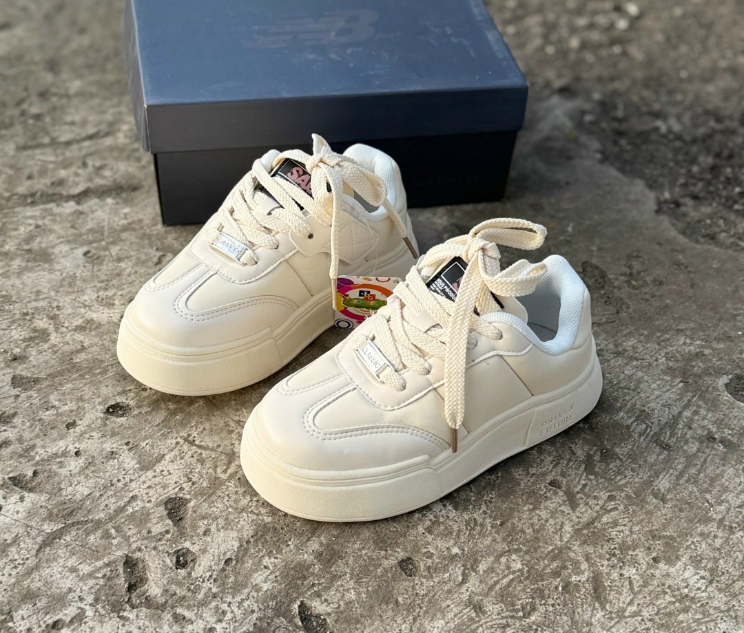 ,женские кроссовки,повседневные кроссовки,кроссовки закрытые,кроссовки низкие