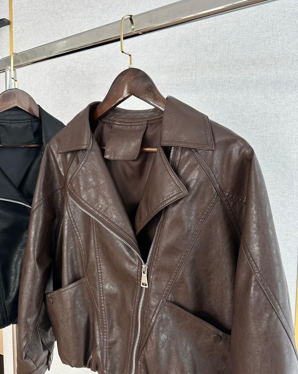 женская куртка кожаная оверсайз короткая okssana firsanova,косуха куртка кожаная оверсайз chauzi,женская кожаная куртка,кожаная куртка,женская куртка кожаная оверсайз короткая oksana firsanova