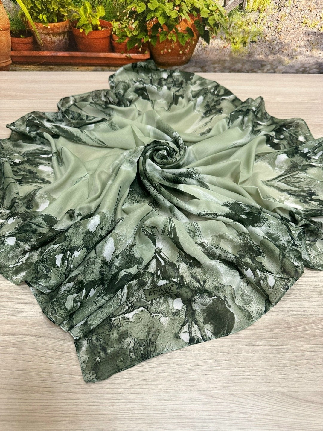 шарфы и платки,платки женские,платок женский шелковый,платок палантин,платки шелковые