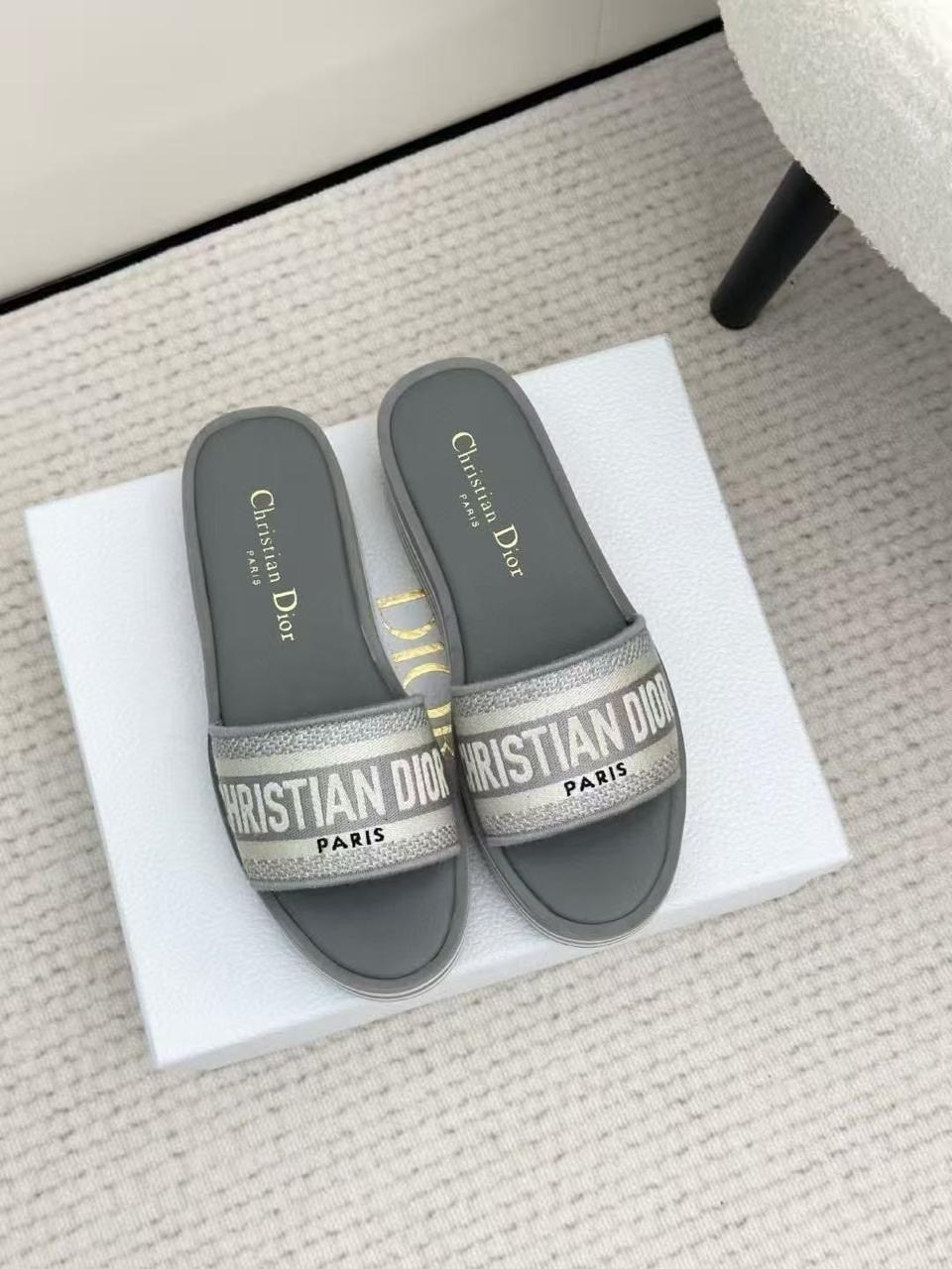 шлепанцы женские christian dior,шлепанцы кристиан диор,шлепанцы christian dior,dior dway шлепанцы,шлепанцы женские