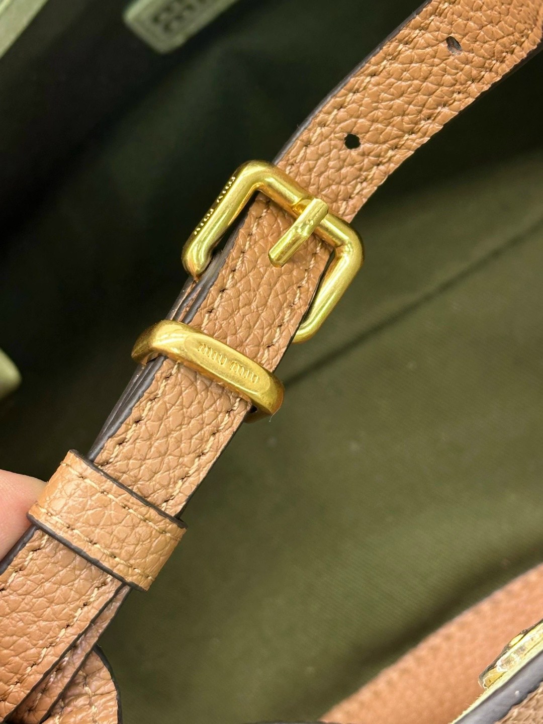 сумка,сумка женская miu miu,сумки miu miu,брендовая женская сумка,женская сумка