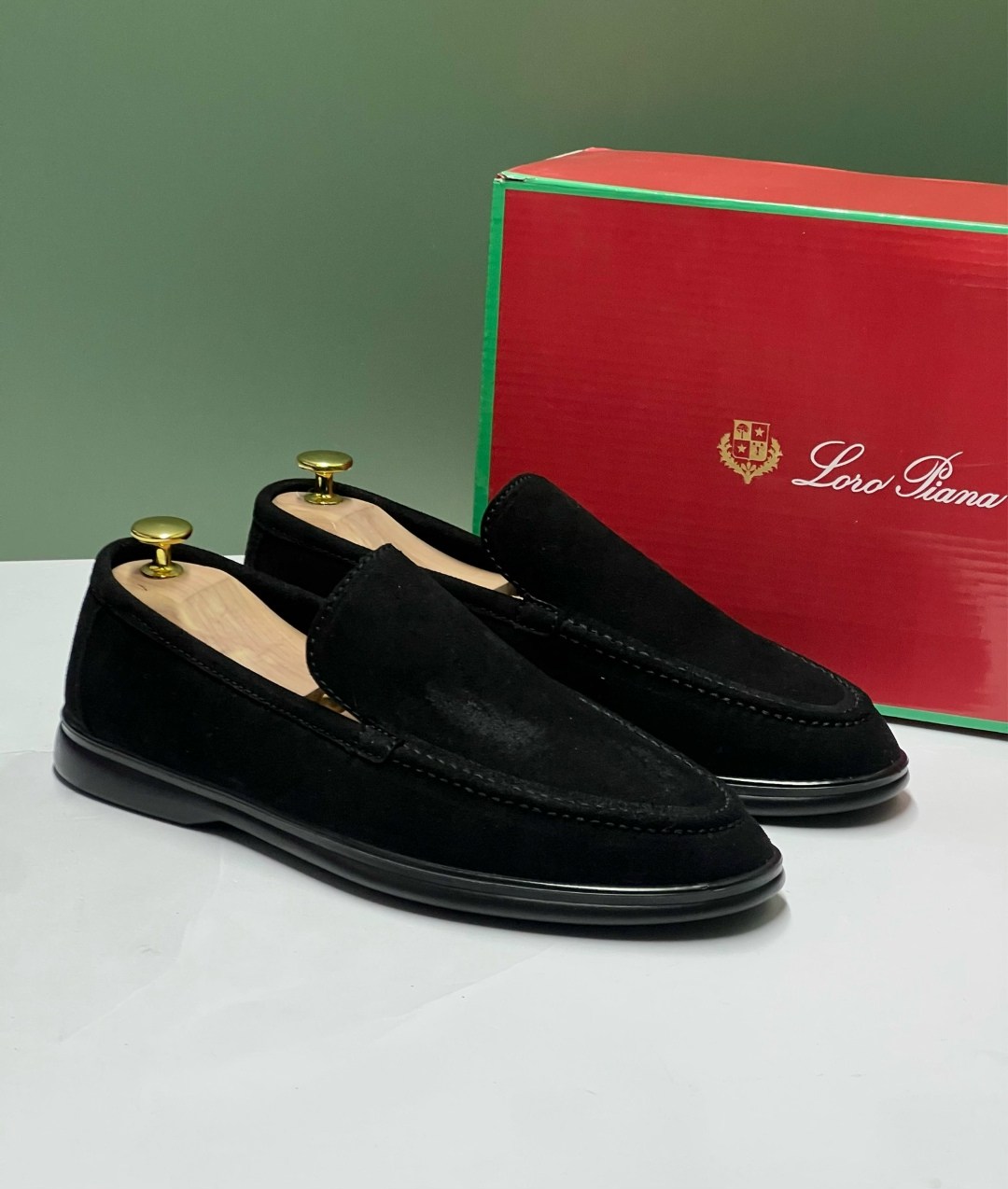 замшевые лоферы loro piana,мужские лоферы loro piana,лоферы loro piana,мужские замшевые лоферы,лоферы из натуральной замши loro piana