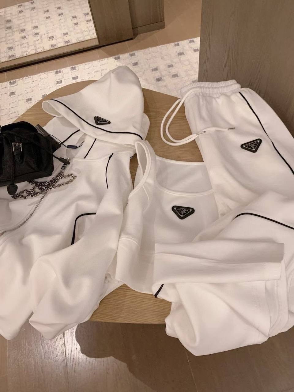 спортивные женские костюмы,женский костюм,стильные костюмы,костюм спортивные женские костюмы,костюм белый