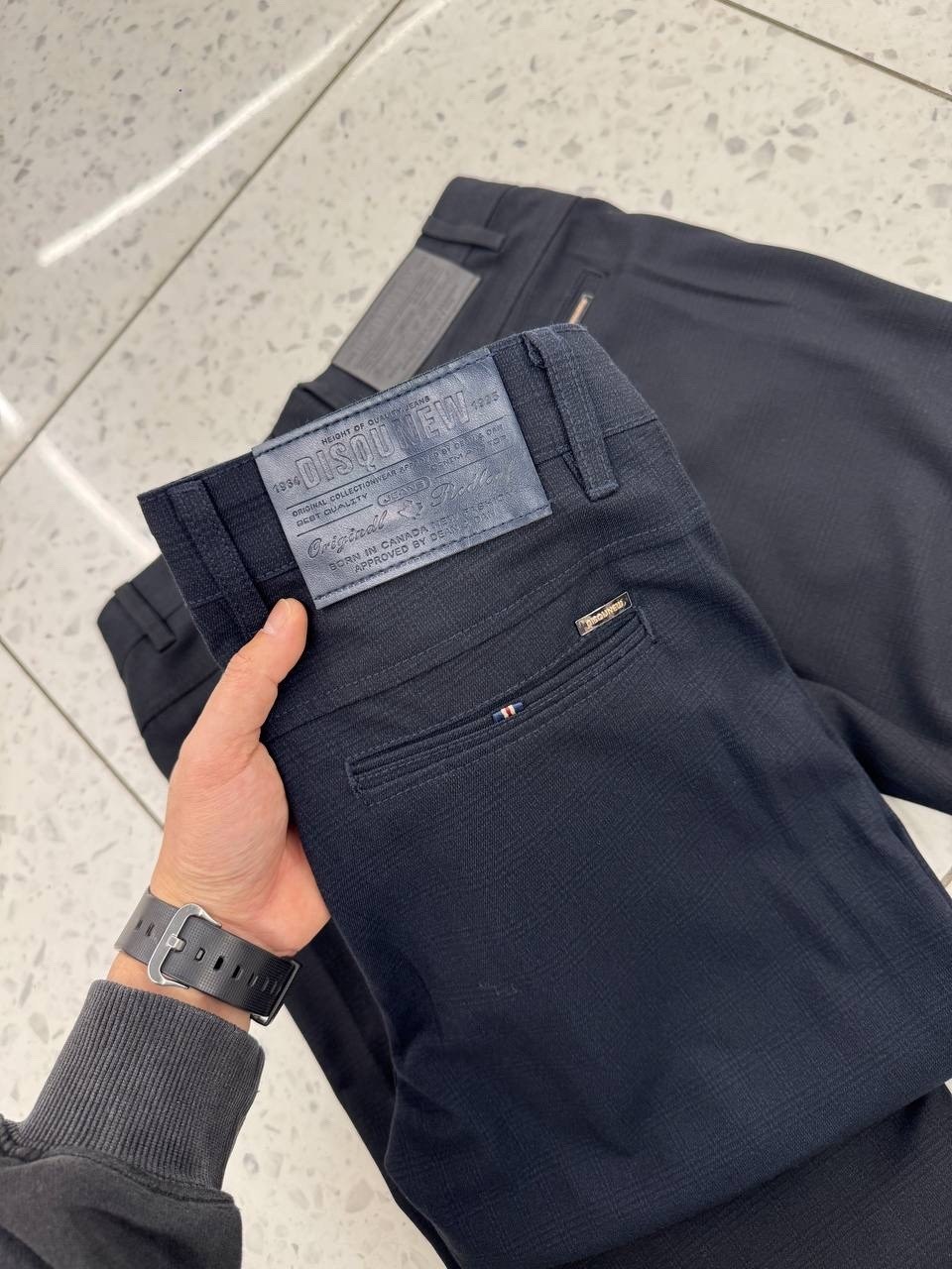 брюки мужской tommy hilfiger черный,брюки мужские tommy hilfiger,мужские брюки,мужские джинсы,джинсы брюки