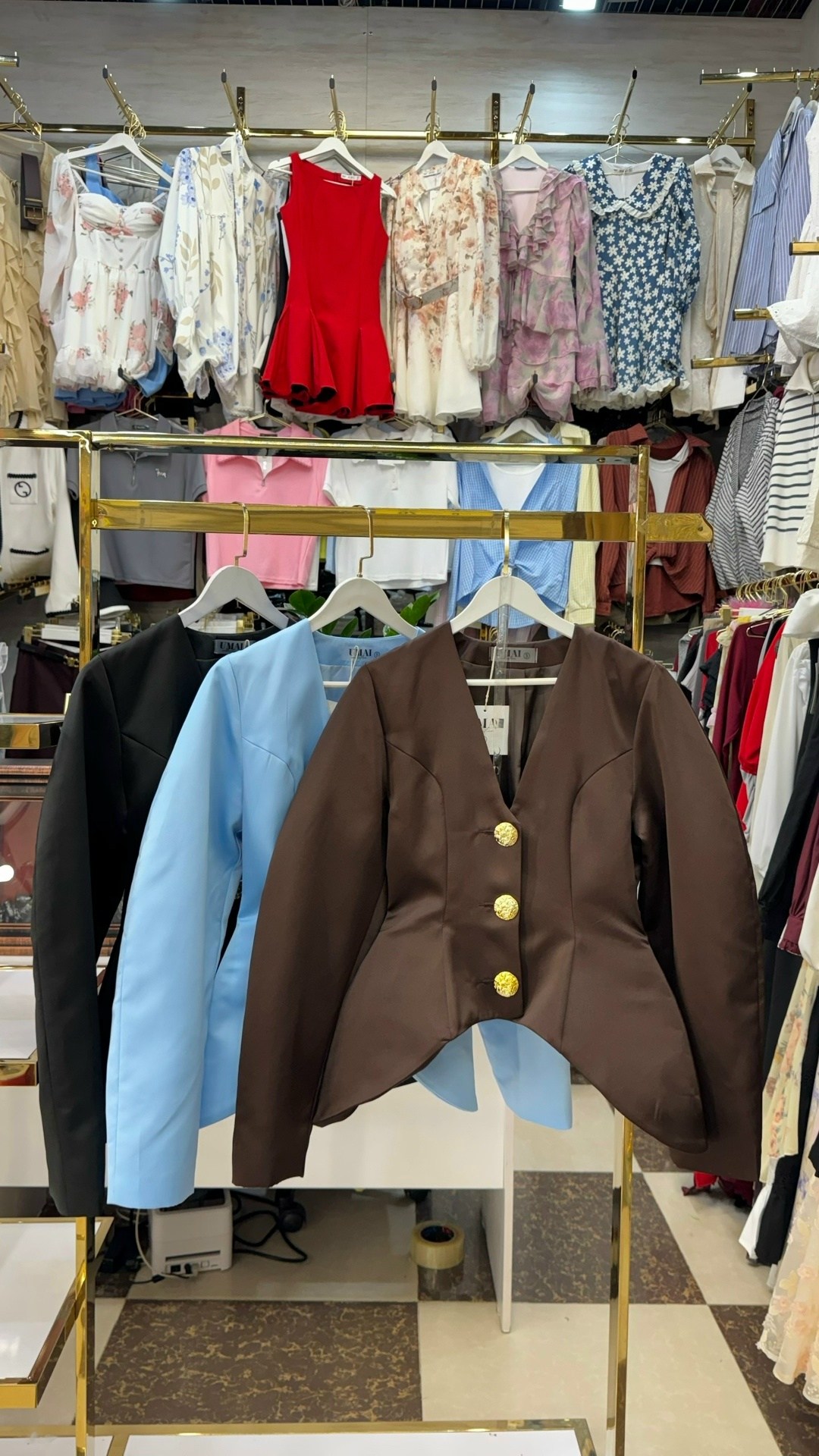 пиджак,женский костюм,женские пиджаки,пиджак кожаный,жакет