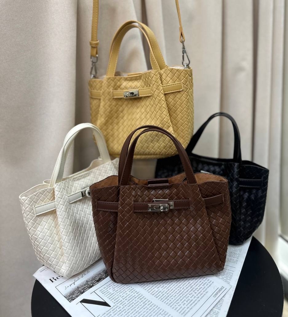 модная женская сумка,стильные костюмы,модная сумка,стильные образы