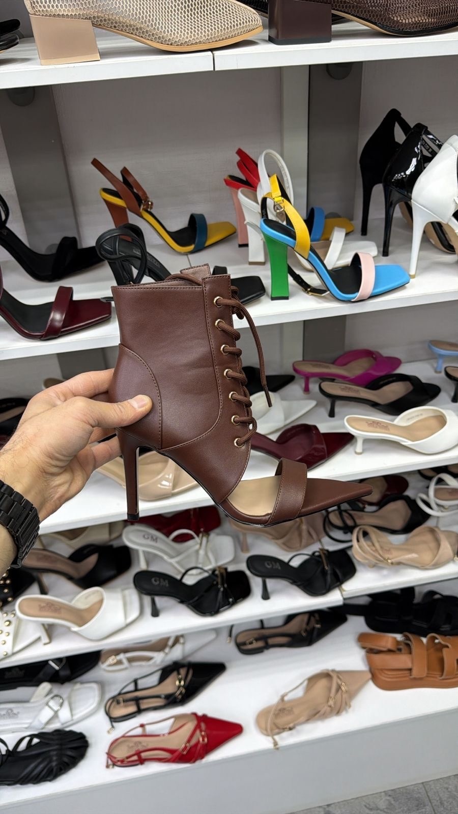 ,женская ,ботильоны женские,эконика белые ботильоны,стильные ботильоны