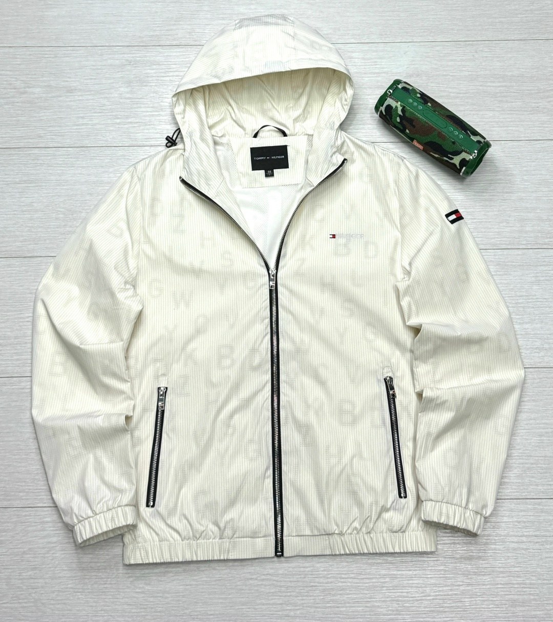 куртка tommy hilfiger мужская,куртка с капюшоном tommy hilfiger,демисезонная куртка,куртка tommy hilfiger,ветровка tommy hilfiger