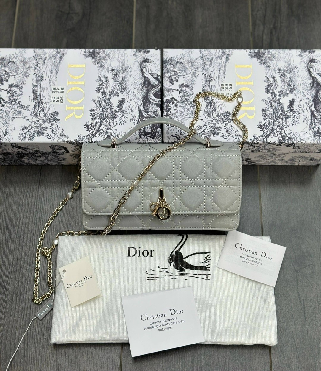 сумка dior,christian dior бежевая кожаная сумка через плечо caro для женщин,cумка christian dior,сумка женская dior,сумка christian dior через плечо