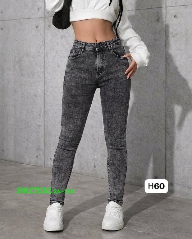 женские джинсы,женские джинсы мом,джинсы женские широкие,модные женские джинсы,модные джинсы