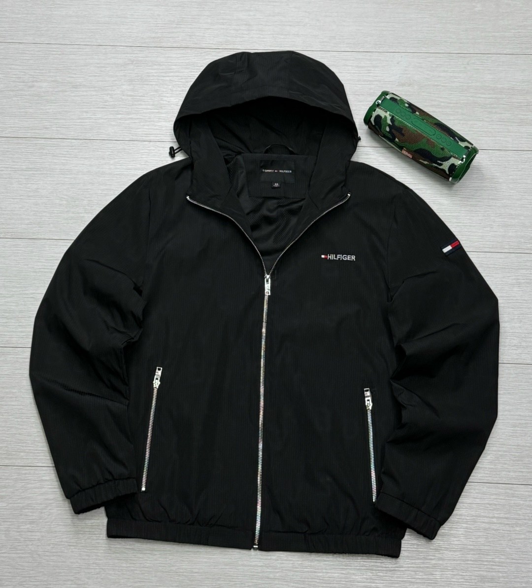 куртка tommy hilfiger мужская,куртка с капюшоном tommy hilfiger,демисезонная куртка,куртка tommy hilfiger,ветровка tommy hilfiger