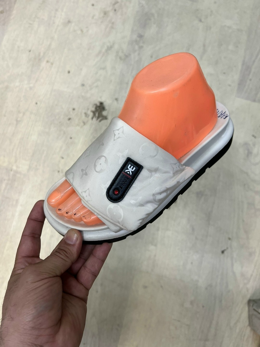 тапочки гуччи женские,,шлепанцы женские,шлепанцы gucci женские,шлепки гуччи женские