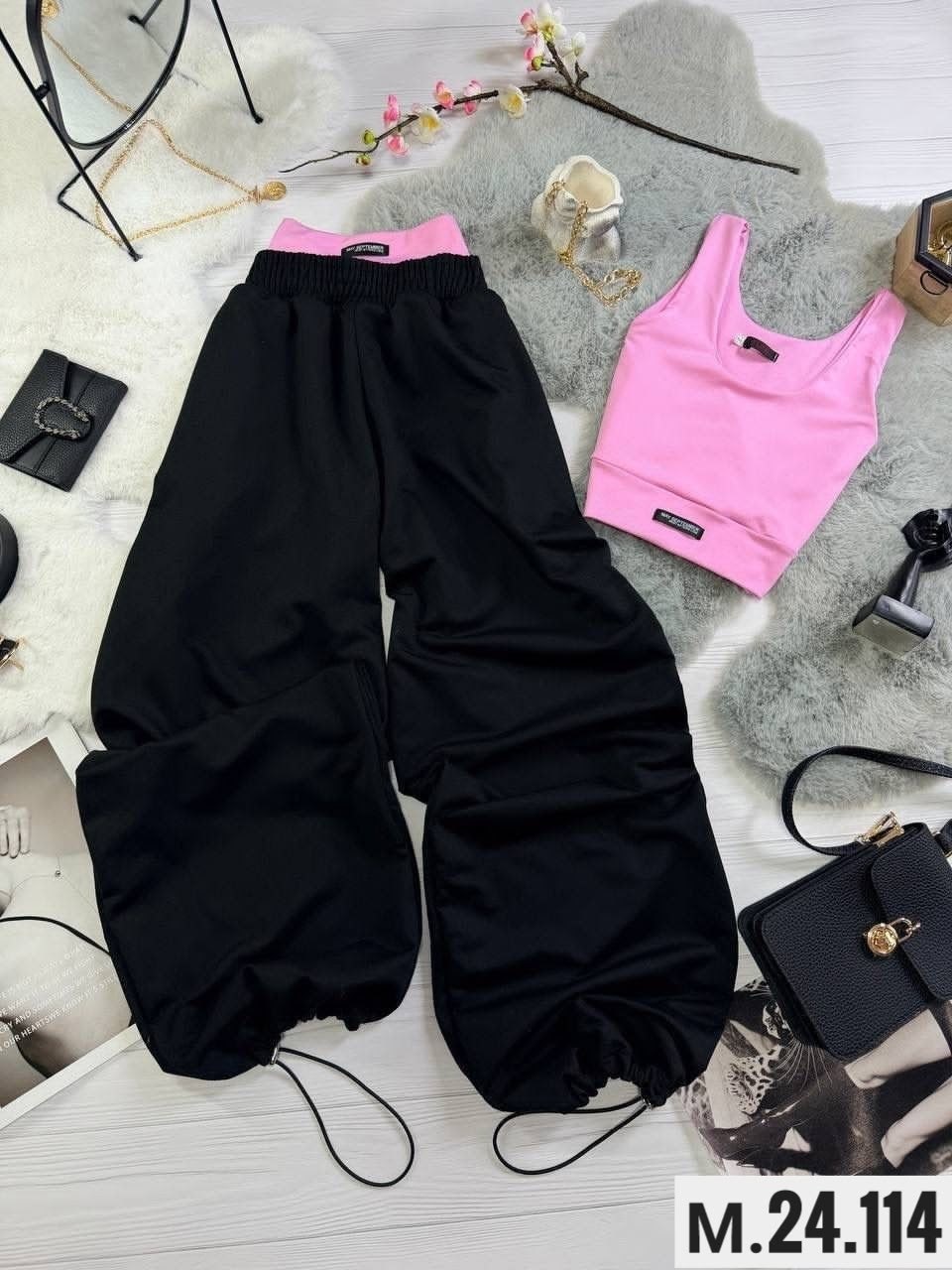 брюки в спортивном стиле,брюки спортивные,брюки широкие,женские спортивные штаны,брюки спортивные широкие