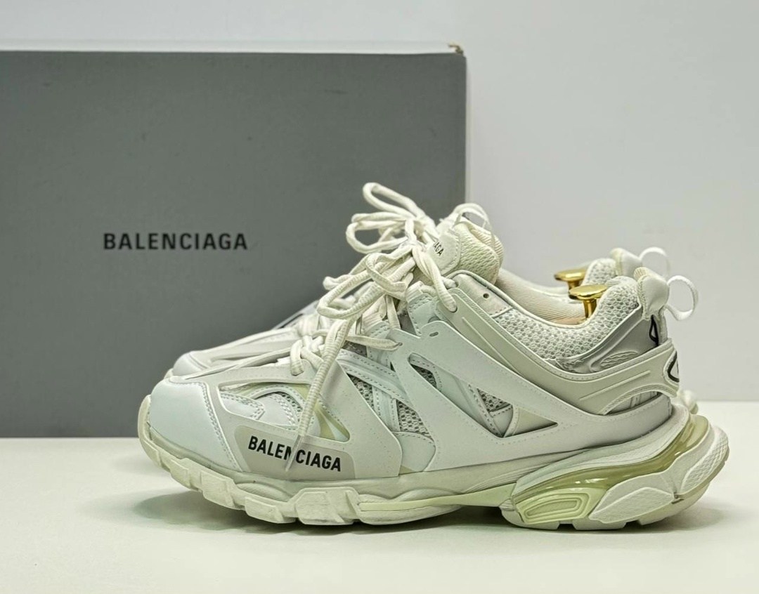 кроссовки balenciaga,кроссовки balenciaga track,кроссовки женские balenciaga,кроссовки баленсиага женские оригинал,мужские кроссовки balenciaga track белые с серым