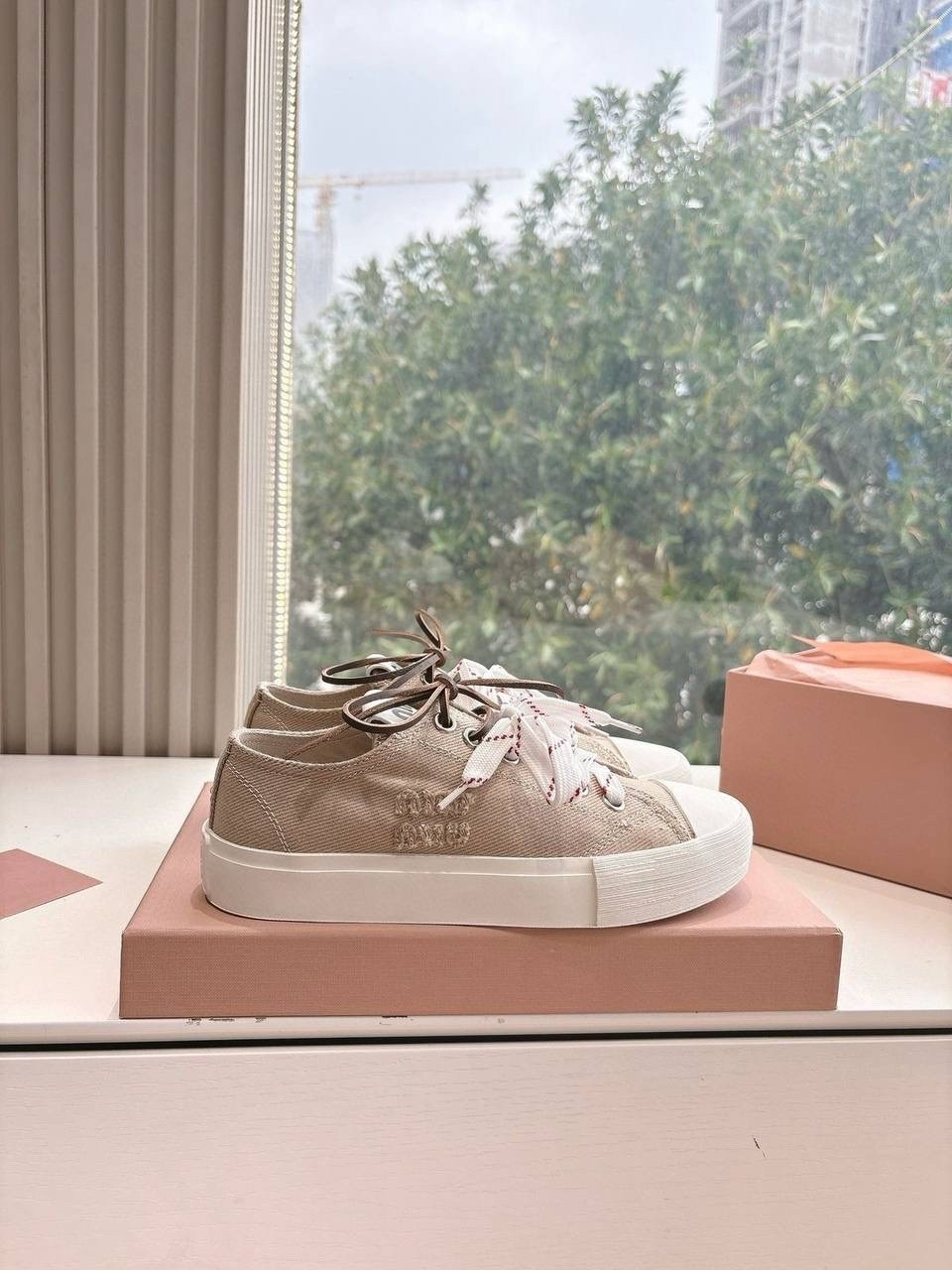 ,женские кроссовки miu miu,женские кеды miu miu,женские кеды dior,кеды miu miu