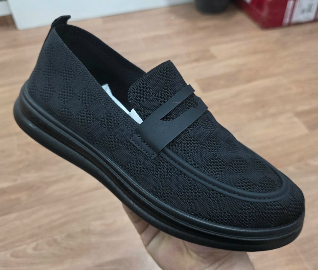 слипоны мужские,мокасин мужские,,мужская ,мокасины с перфорацией