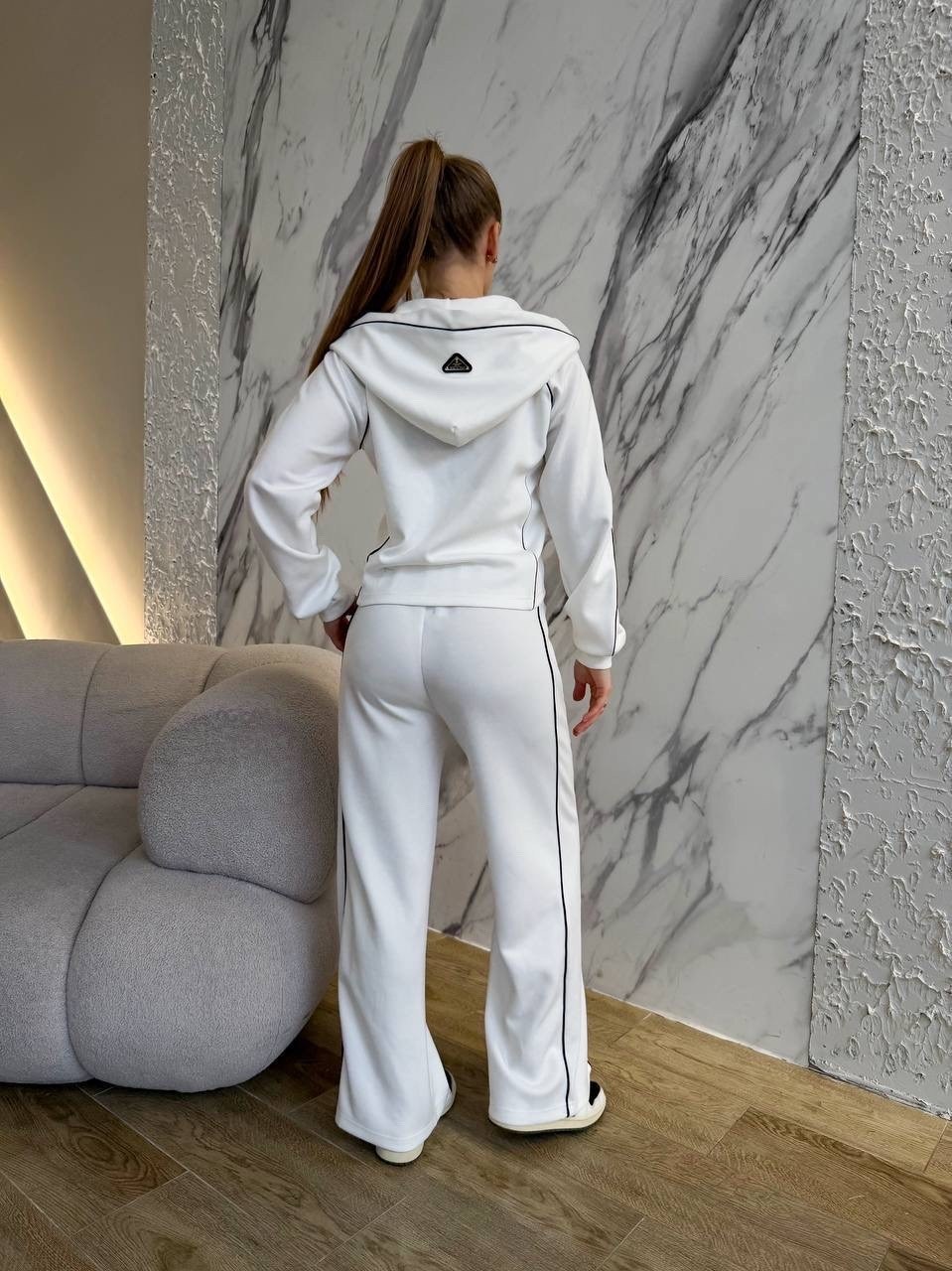 спортивные женские костюмы,женский костюм,стильные костюмы,костюм спортивные женские костюмы,костюм белый