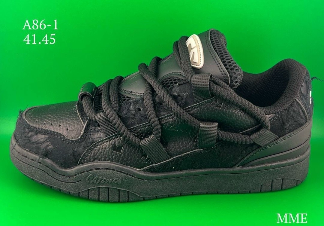 спортивная ,кроссовки moocie размер 41 wine red,дутые кроссовки,модные кроссовки,бордовые кроссовки