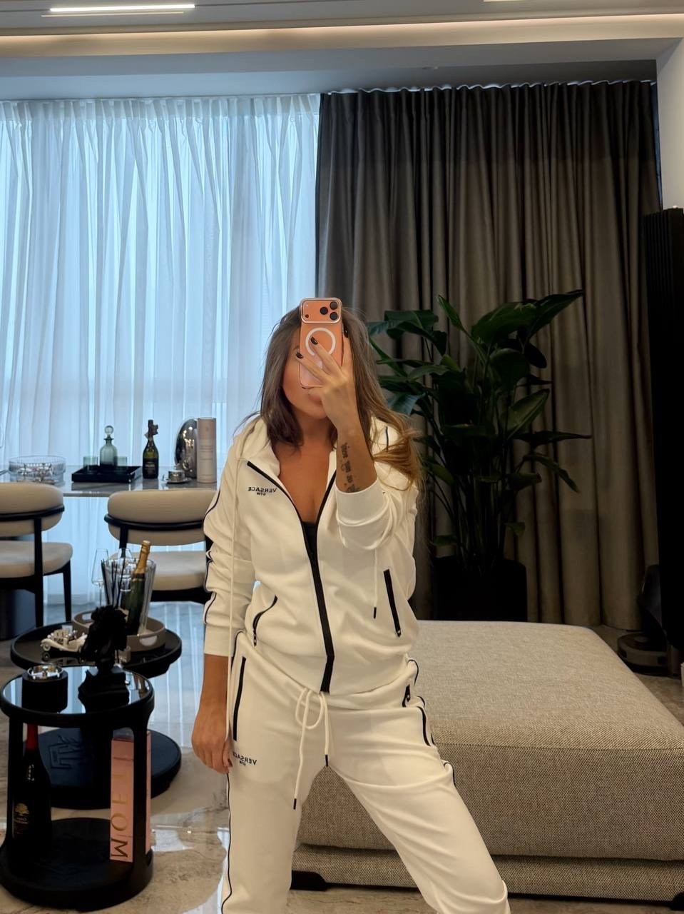 спортивный костюм женский,стильные костюмы,костюм спортивные женские костюмы,женский костюм,костюм спортивный